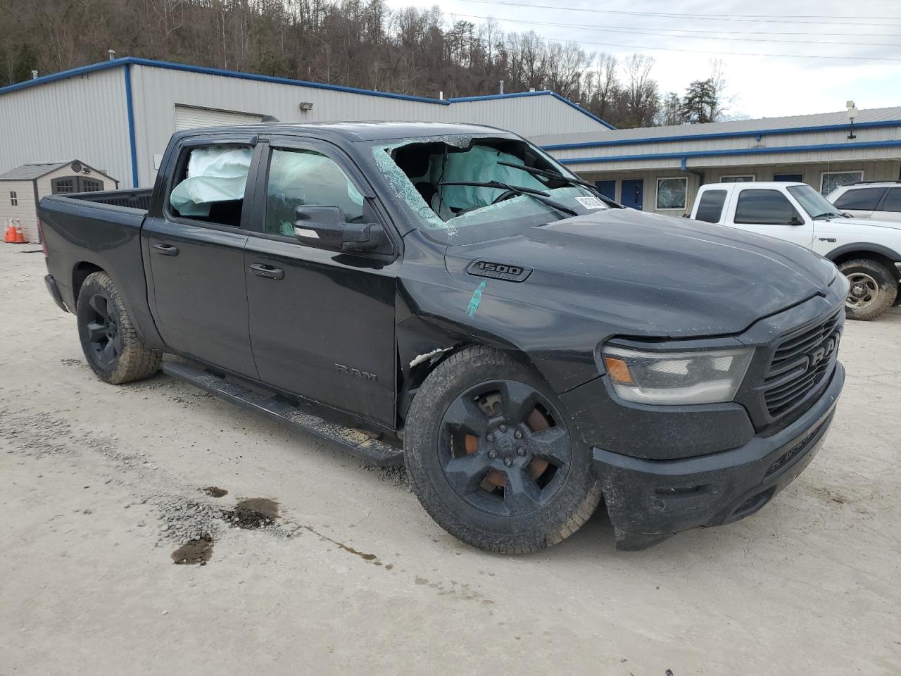 2019 RAM 1500 - Image 4