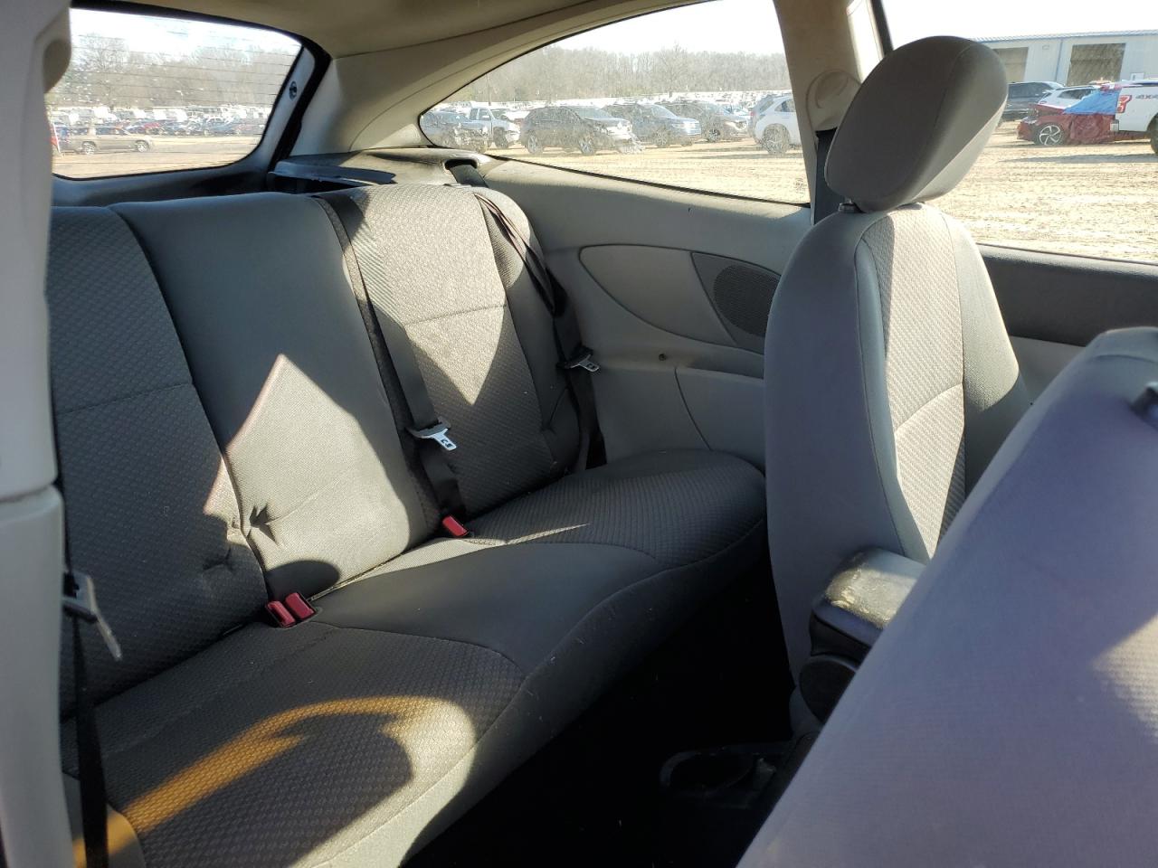 2005 Ford Focus - Image 11