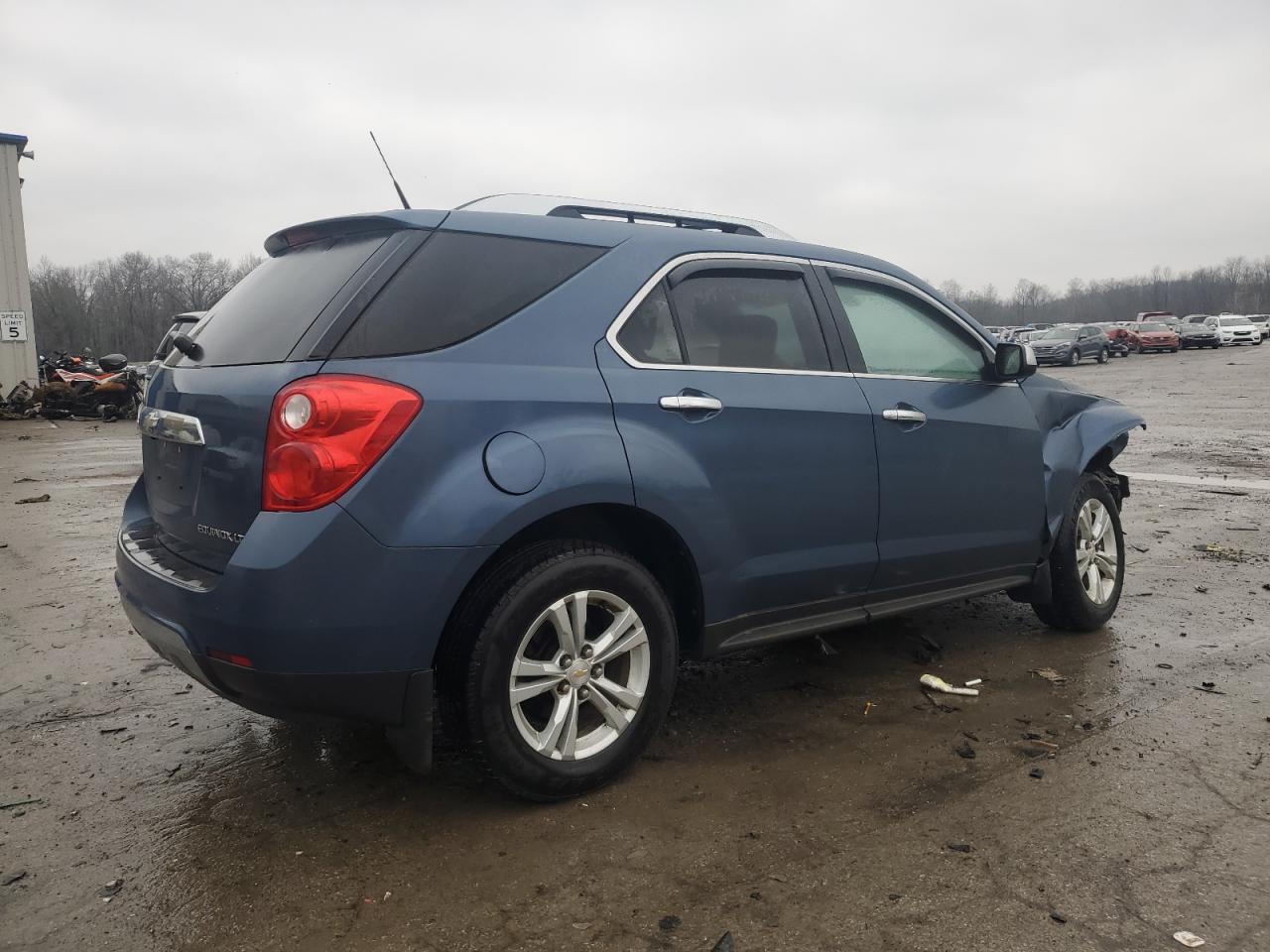 2011 Chevrolet Equinox - Image 3