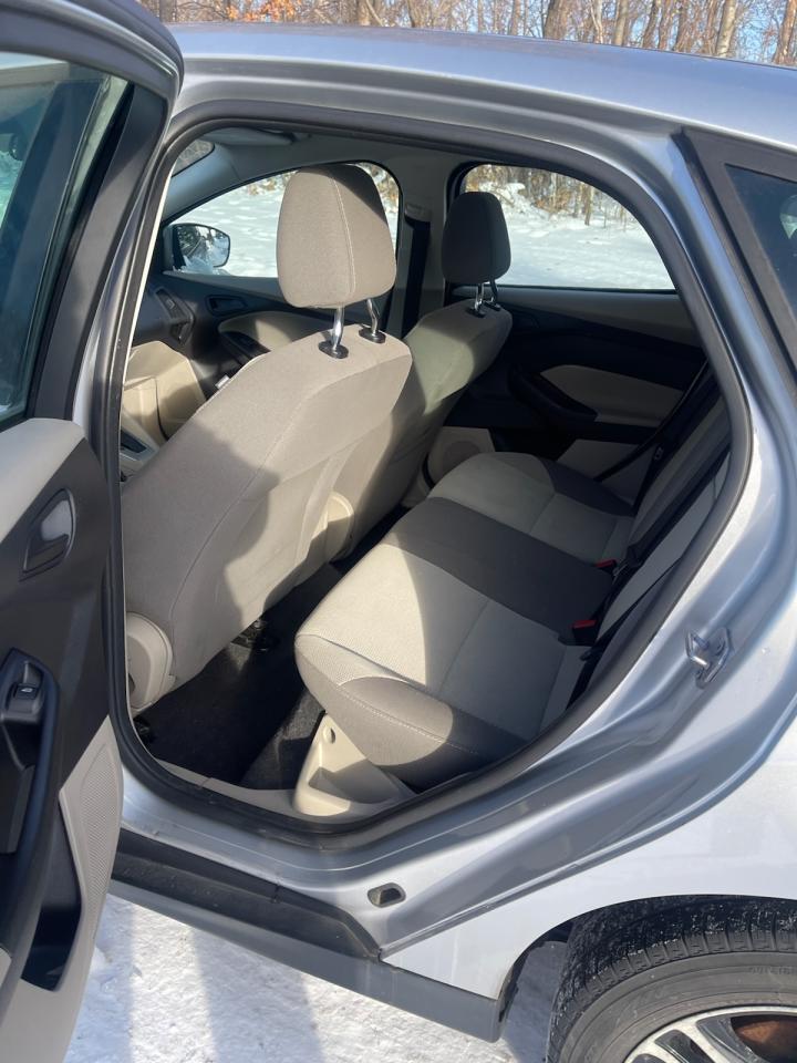 2012 Ford Focus - Image 6