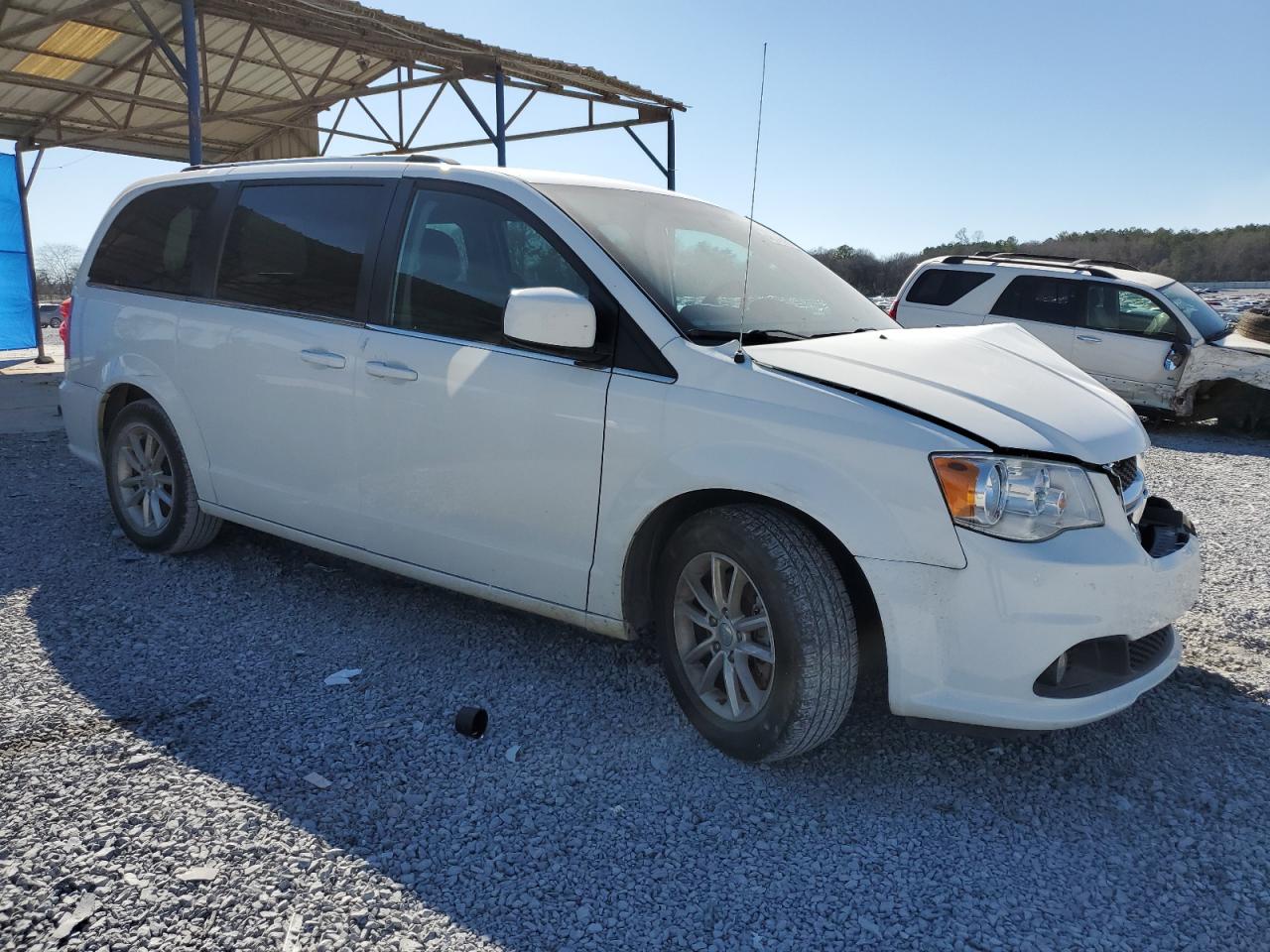 2019 Dodge Caravan - Image 4