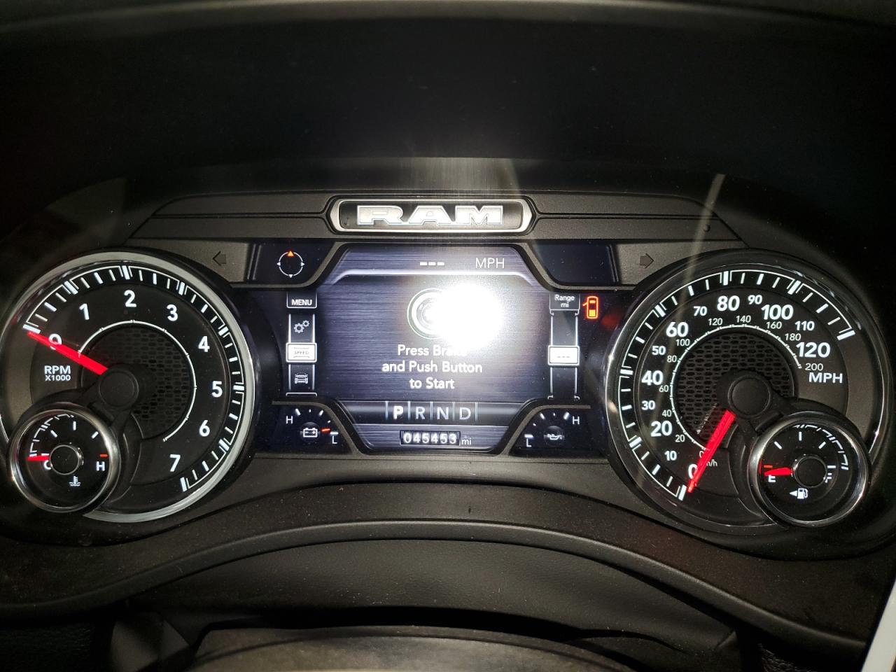 2022 RAM 1500 - Image 9