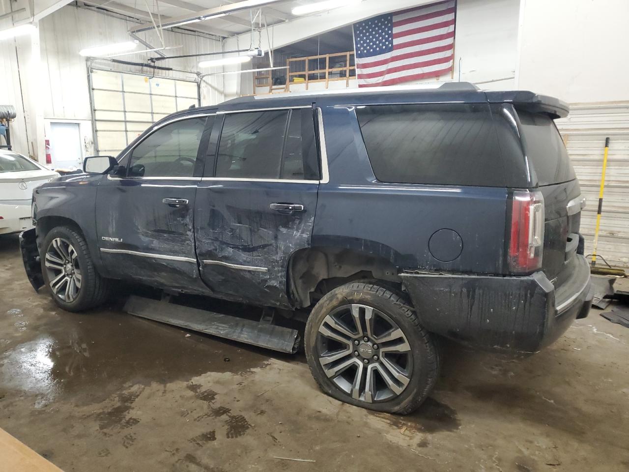 2018 GMC Yukon - Image 2