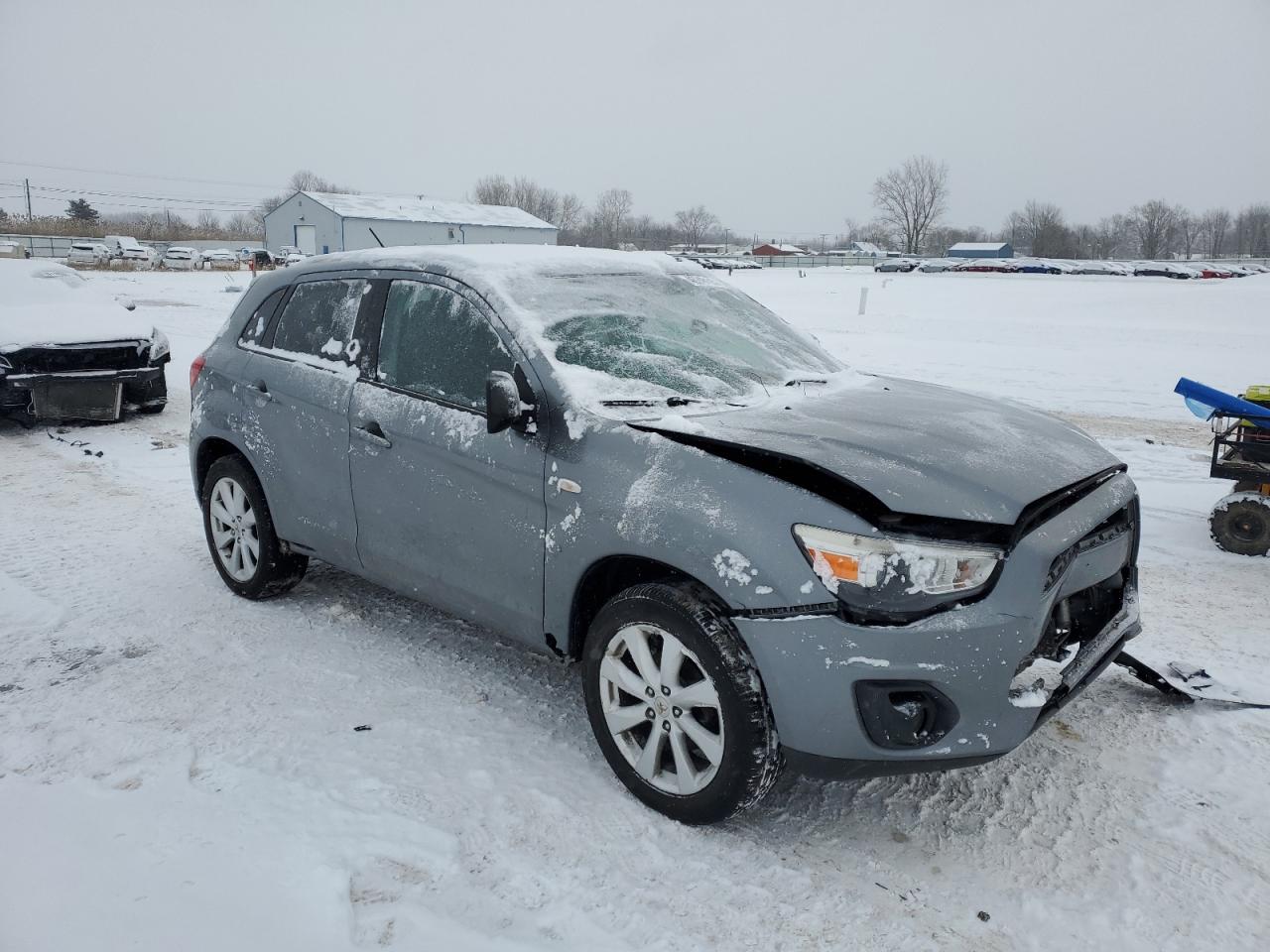 2015 Mitsubishi Outlander - Image 4