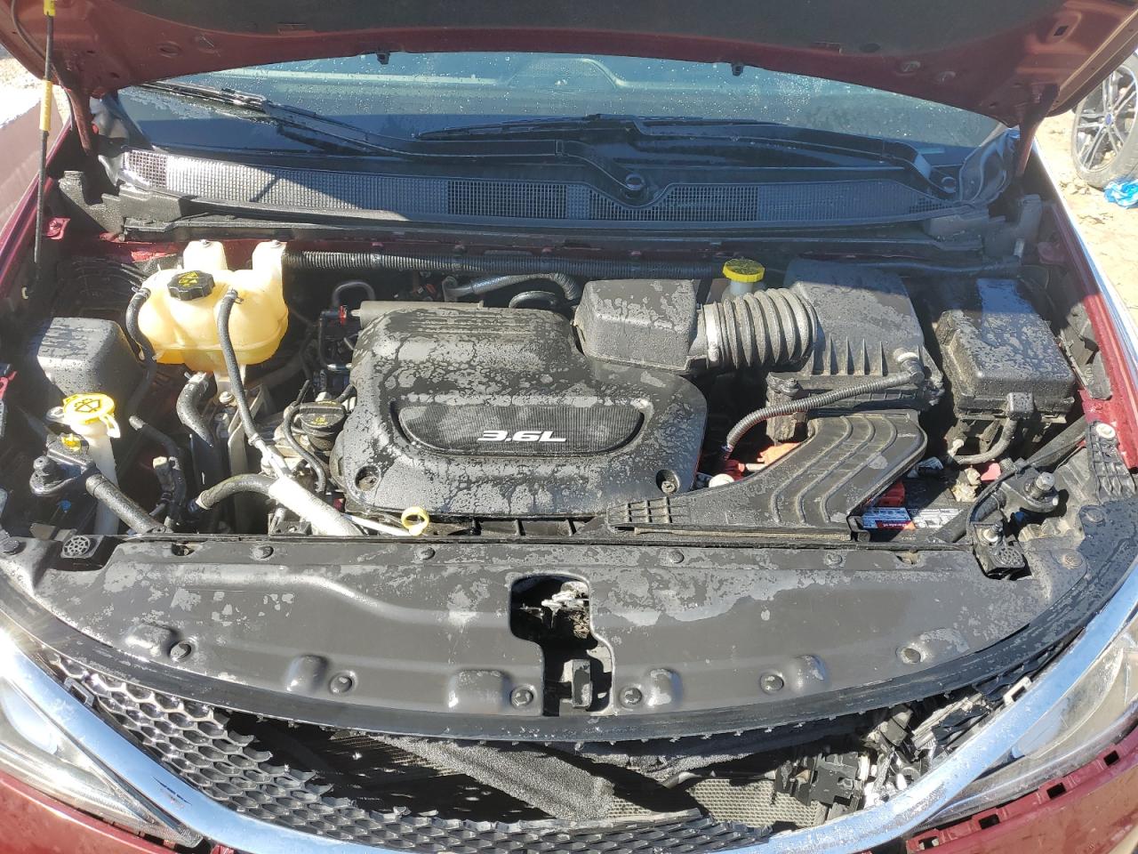 2017 Chrysler Pacifica - Image 12