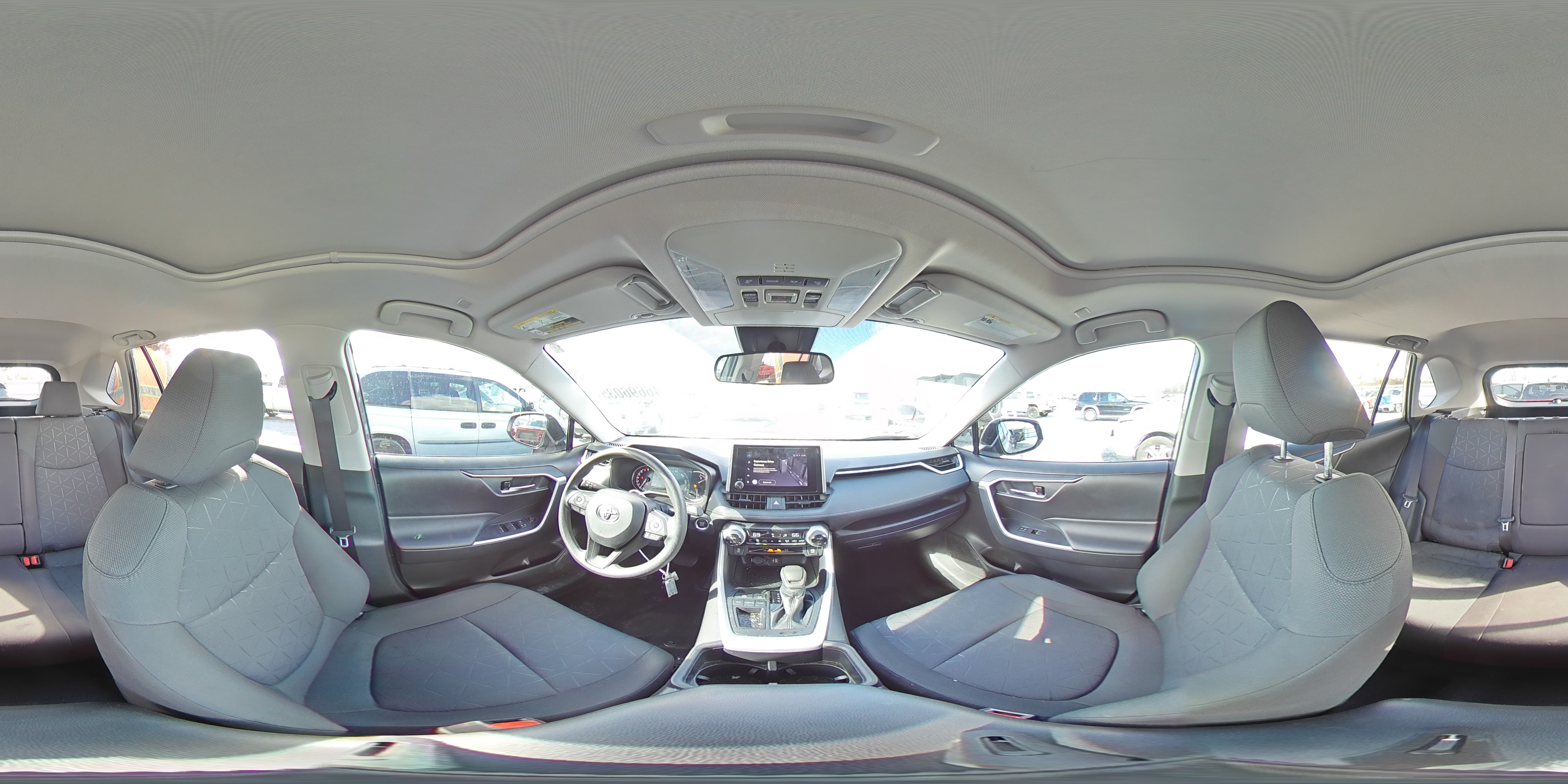 2023 Toyota RAV 4 - Image 13