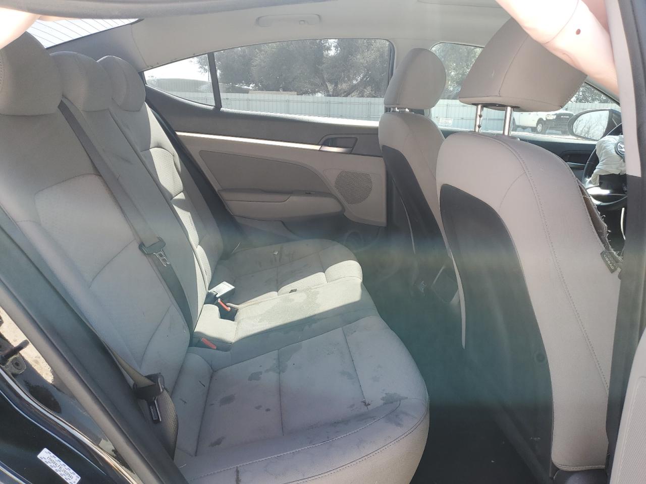 2020 Hyundai Elantra - Image 10