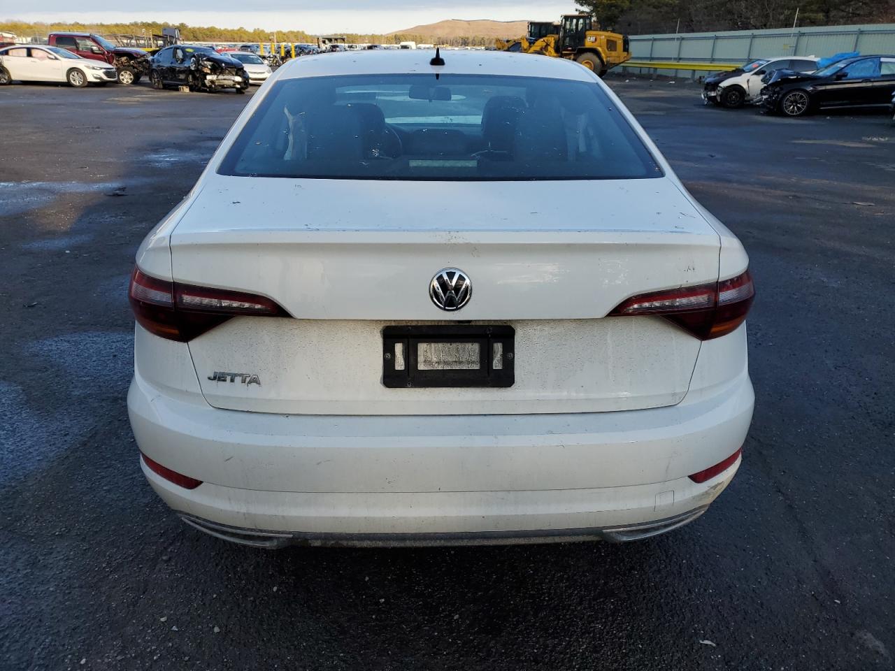 2019 Volkswagen Jetta - Image 6