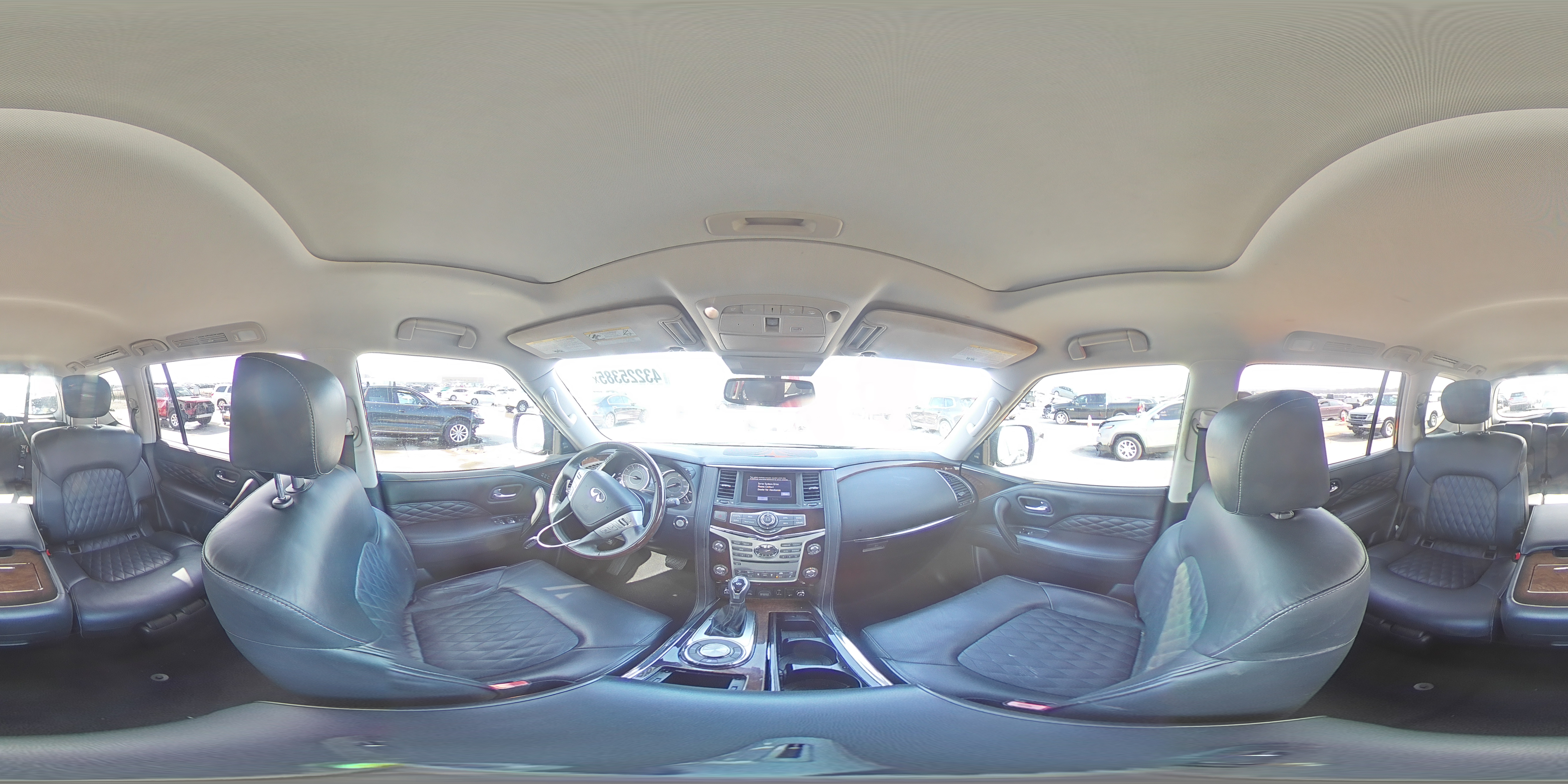 2019 Infiniti QX80 - Image 16