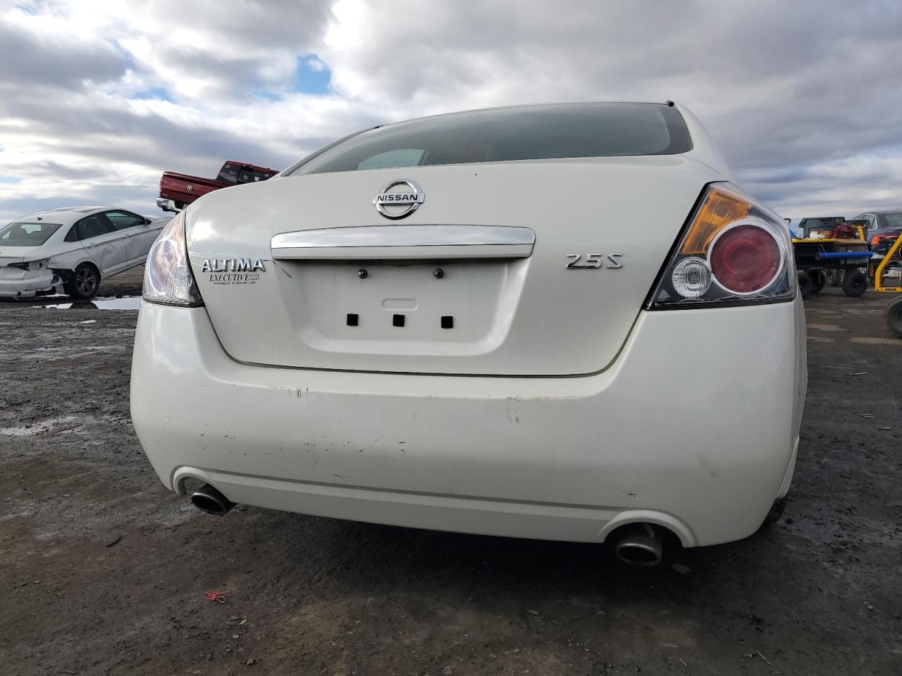 2009 Nissan Altima - Image 6