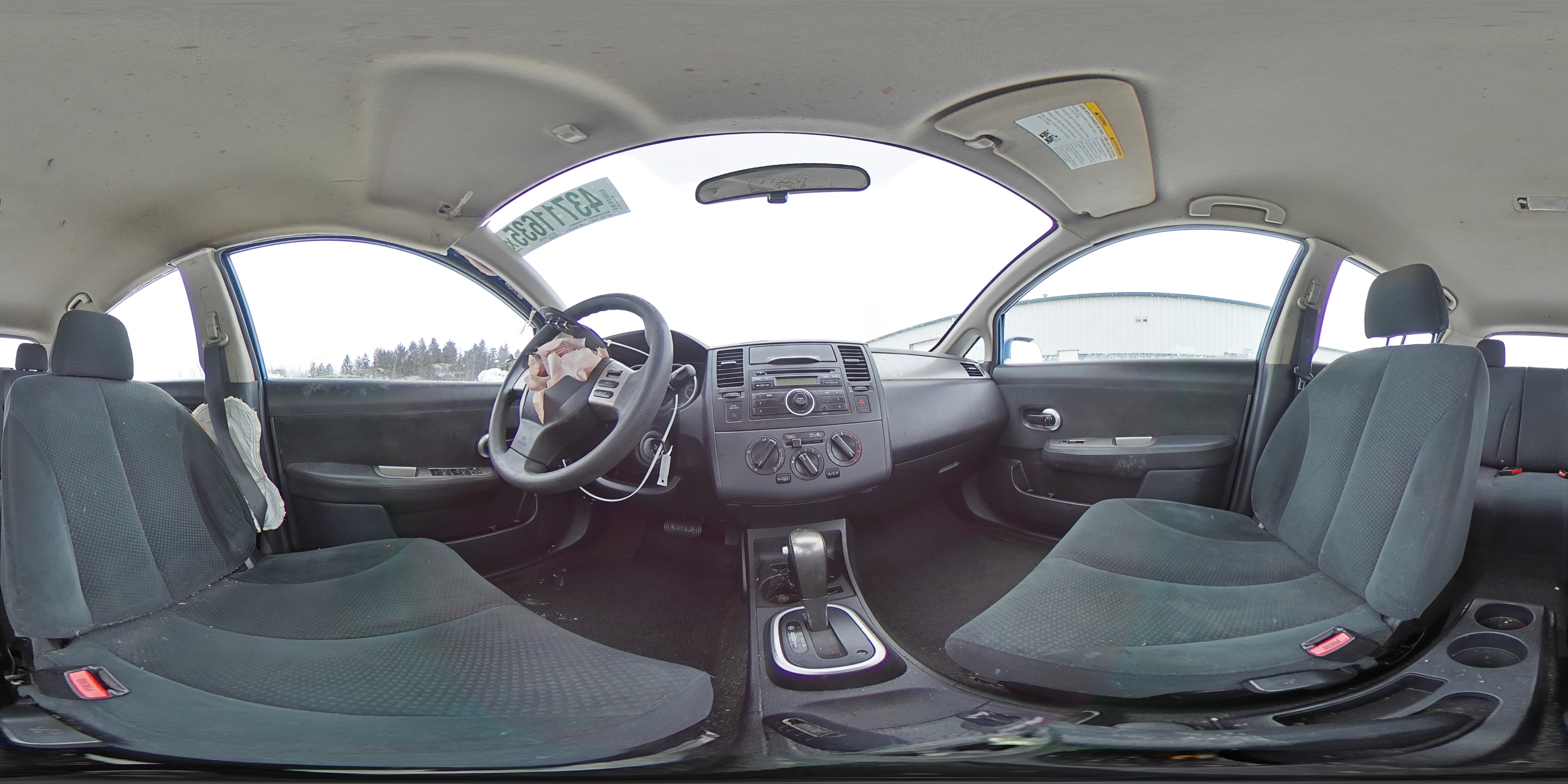 2011 Nissan Versa - Image 14
