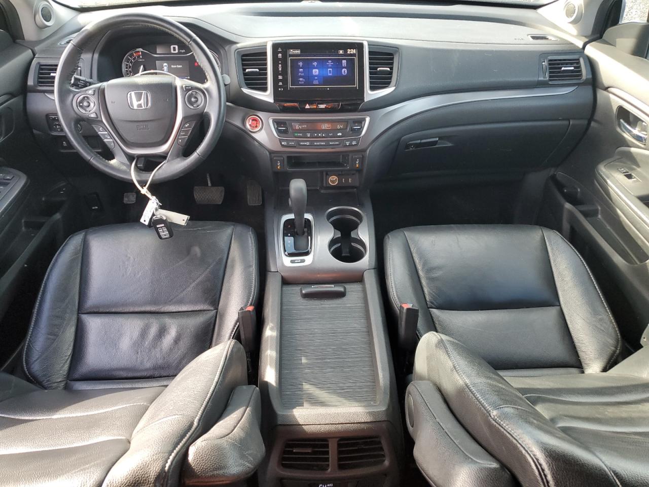 2017 Honda Pilot - Image 8