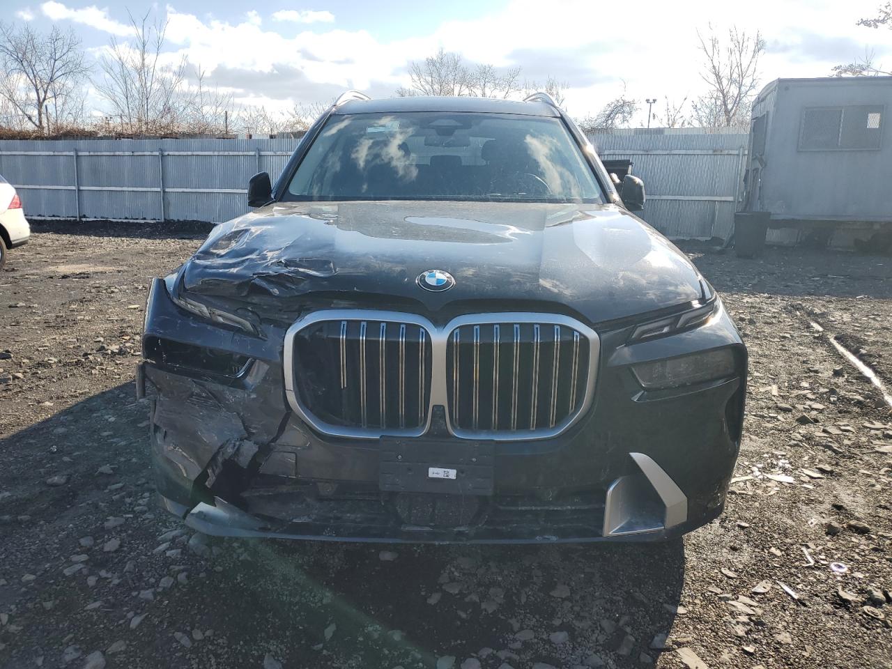2024 BMW X7 - Image 5