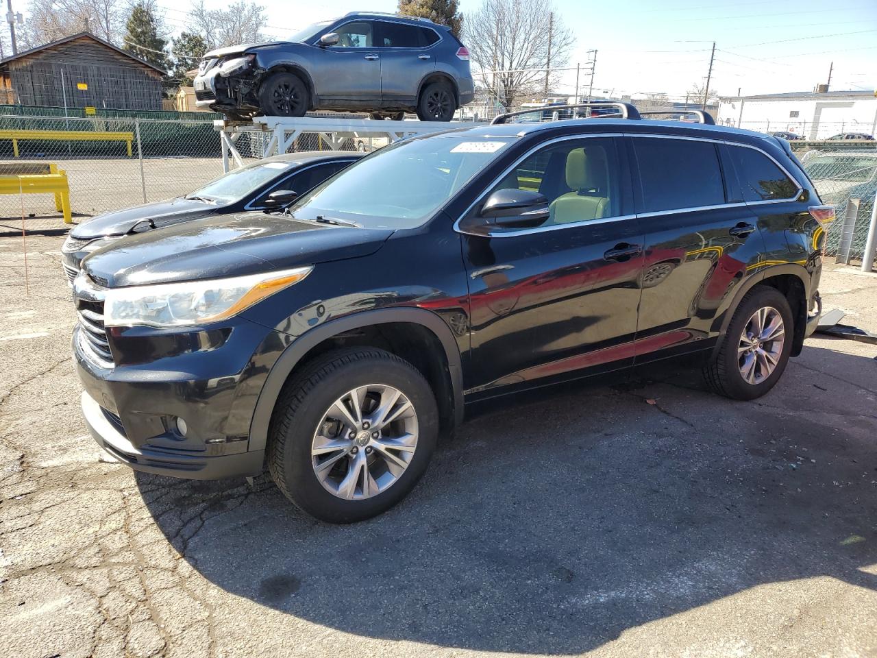 2015 Toyota Highlander - Image 1