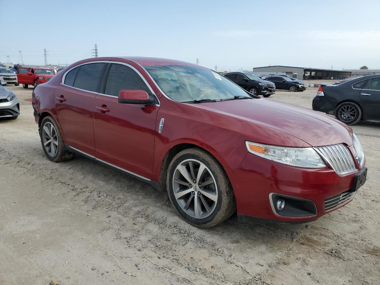 2010 Lincoln MKS - Image 4