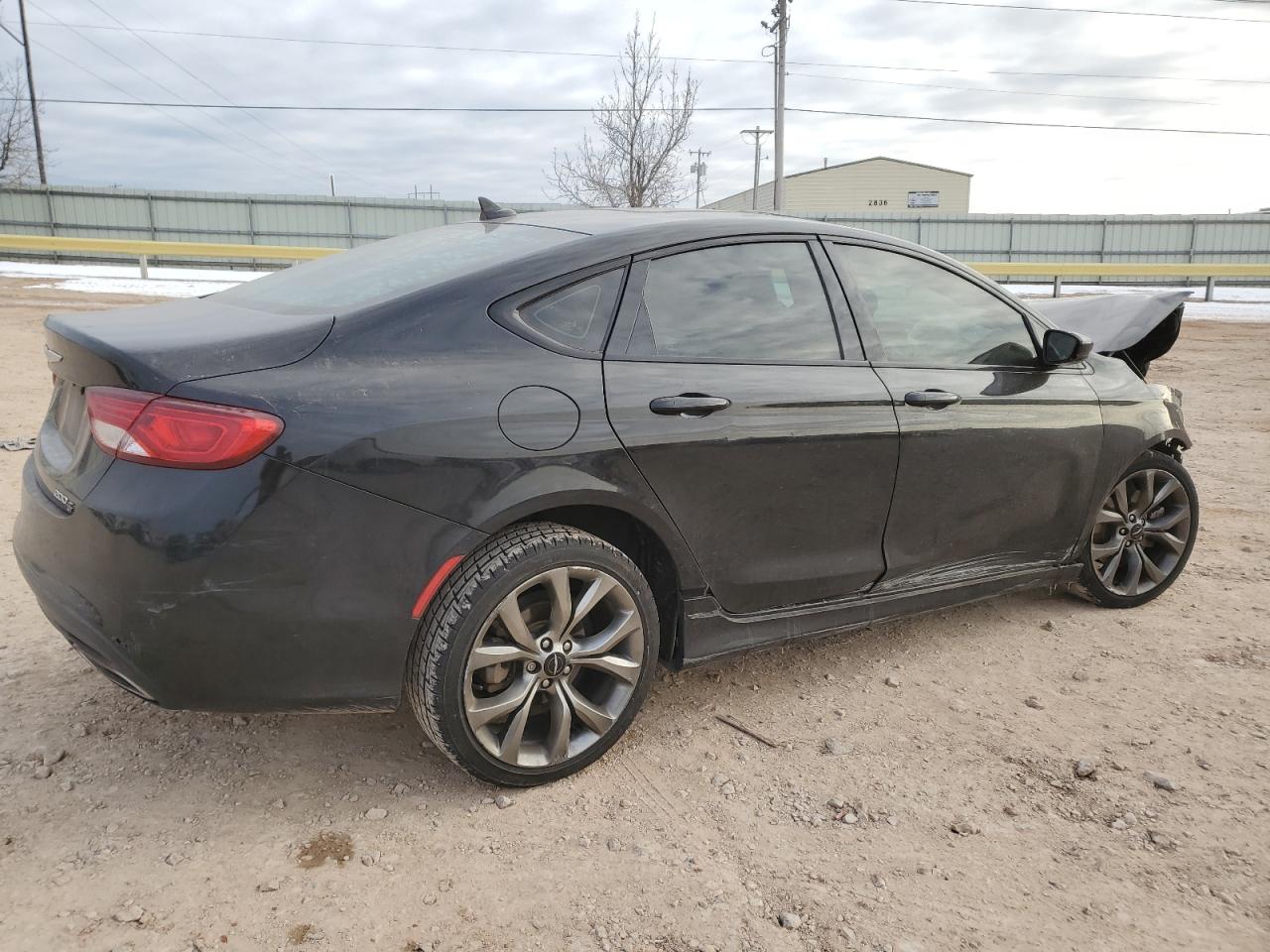 2016 Chrysler 200 - Image 3