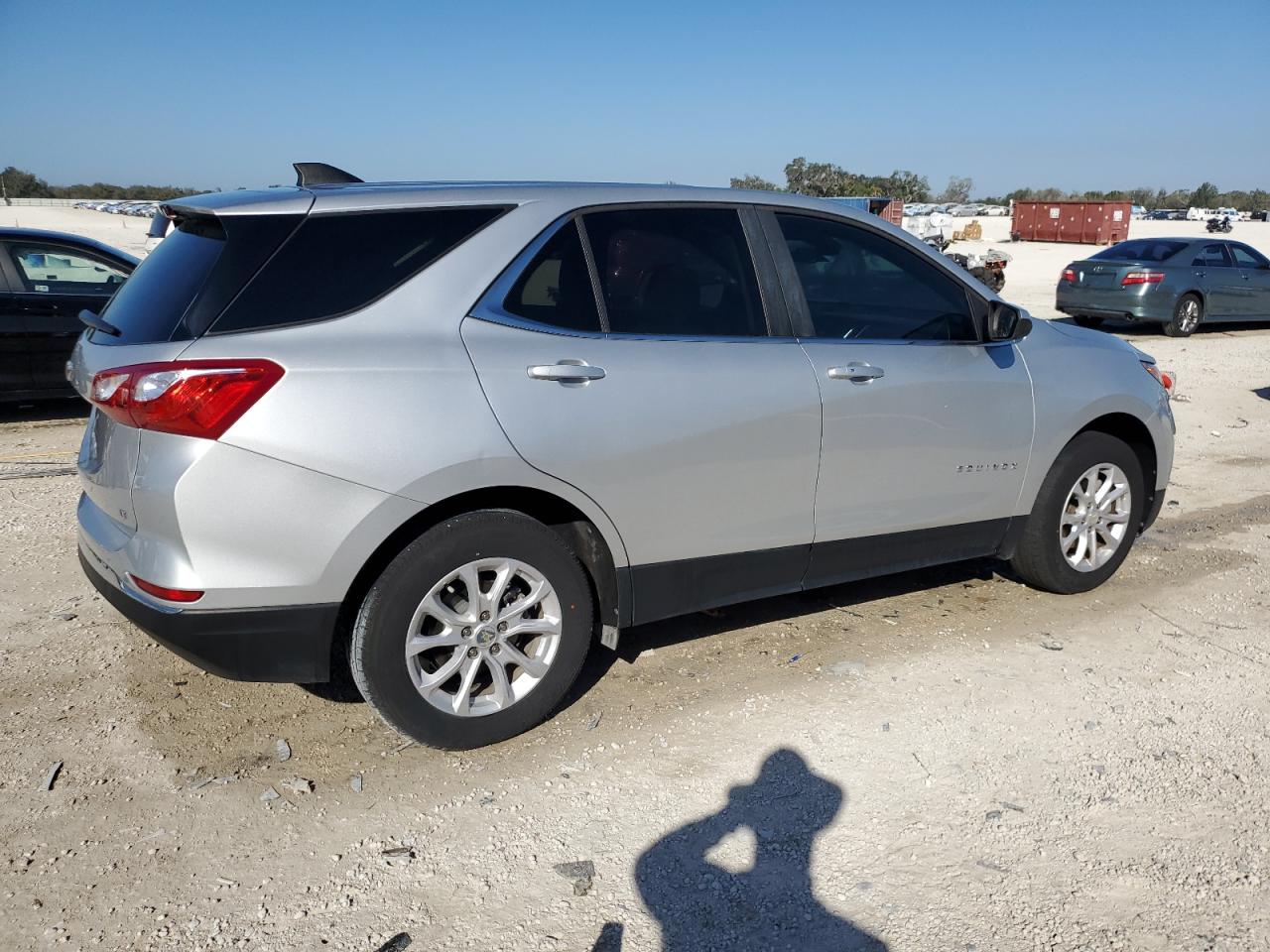 2021 Chevrolet Equinox - Image 3