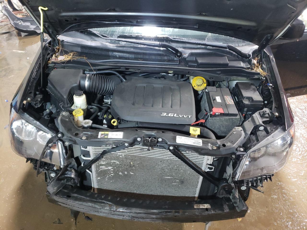2018 Dodge Caravan - Image 12