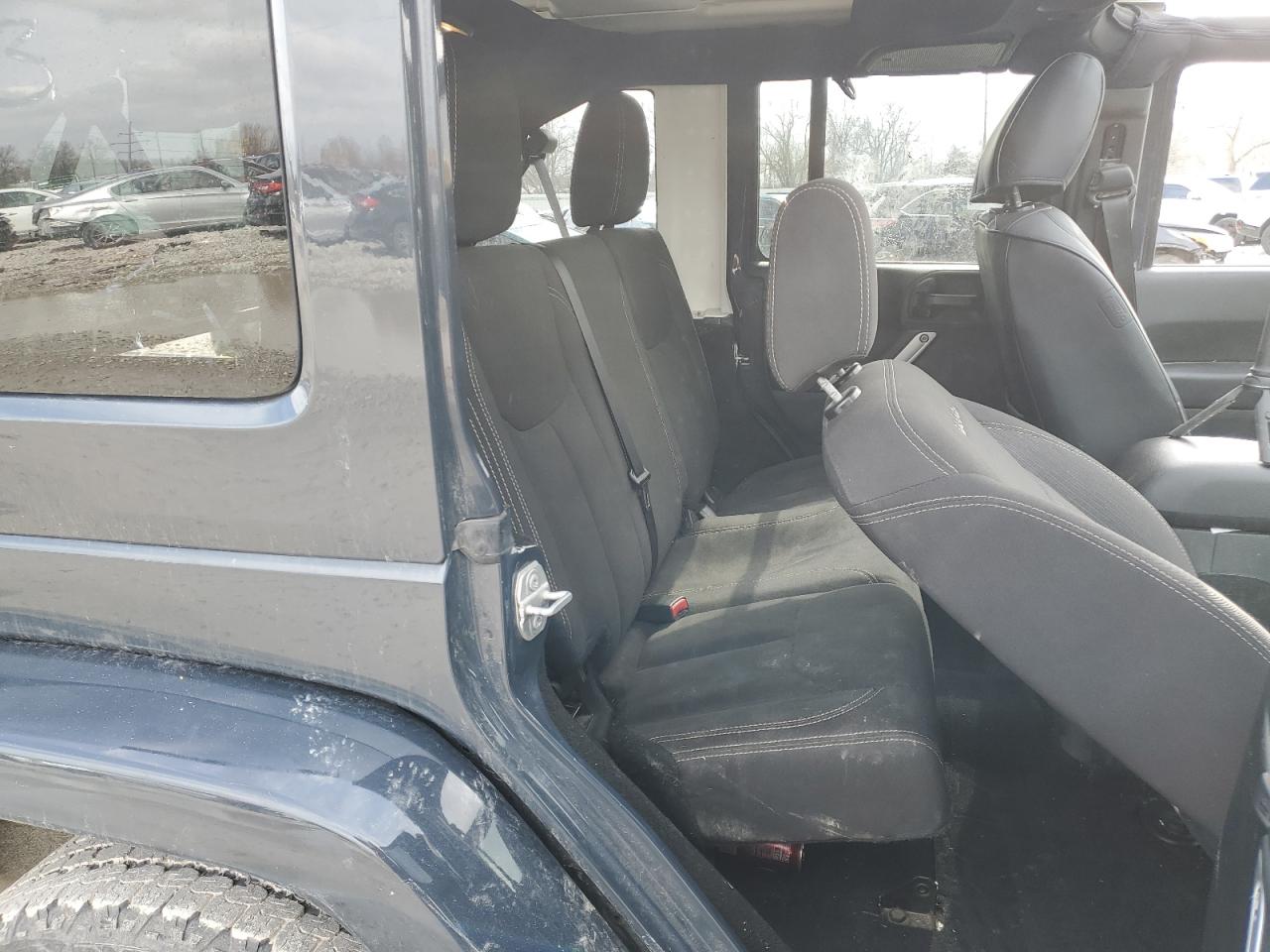 2017 Jeep Wrangler - Image 11