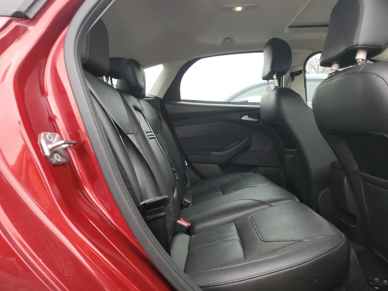 2015 Ford Focus - Image 10