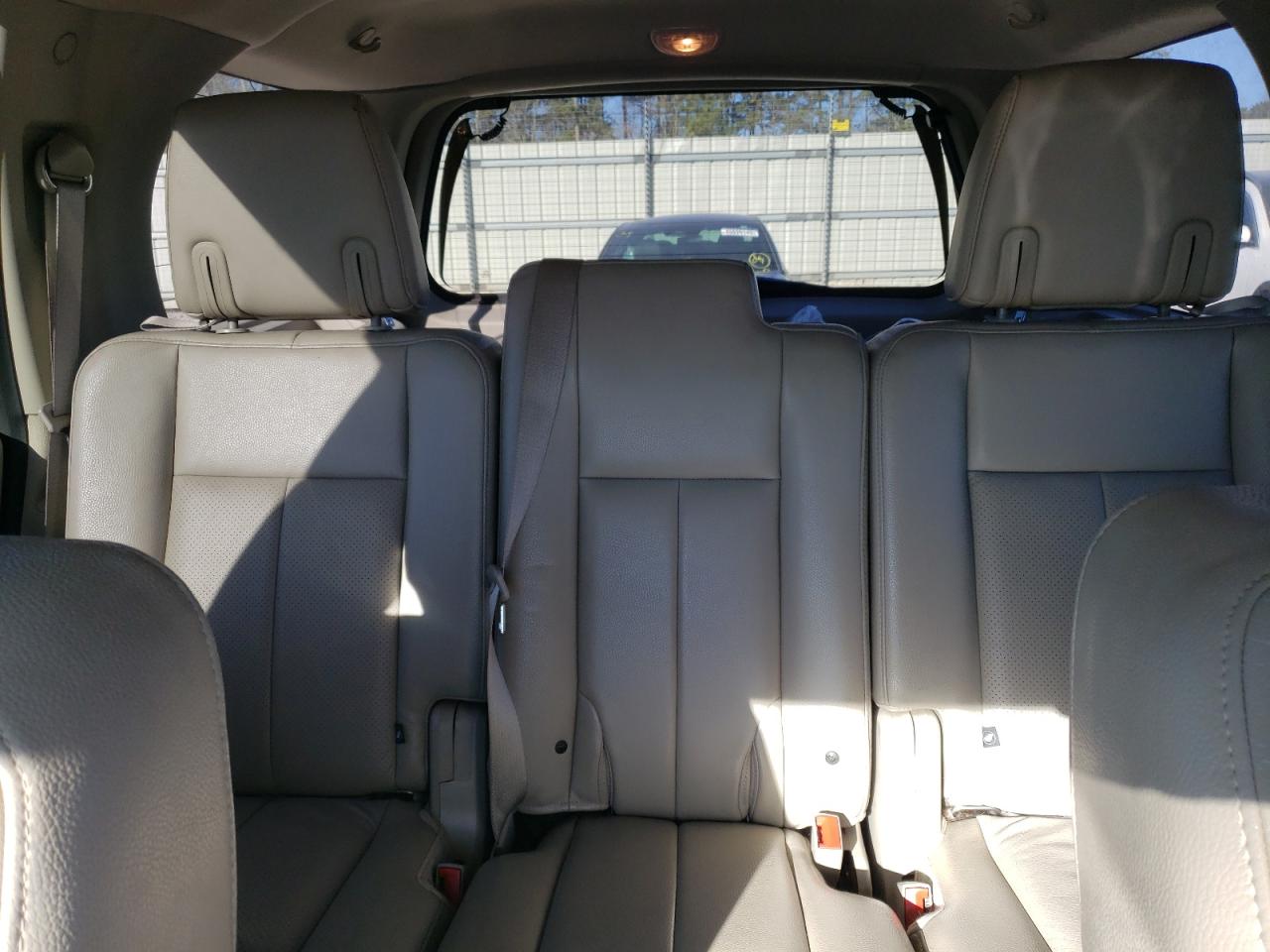 2012 Ford Expedition - Image 10