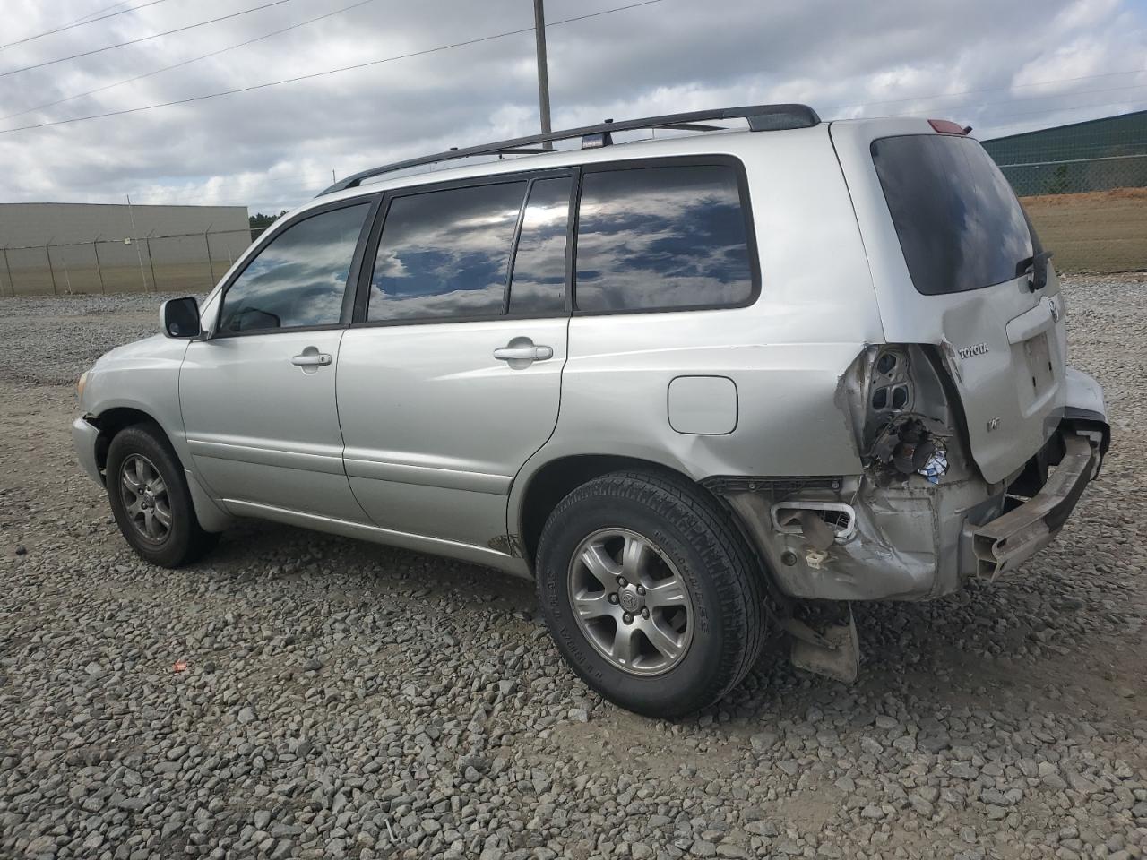 2005 Toyota Highlander - Image 2