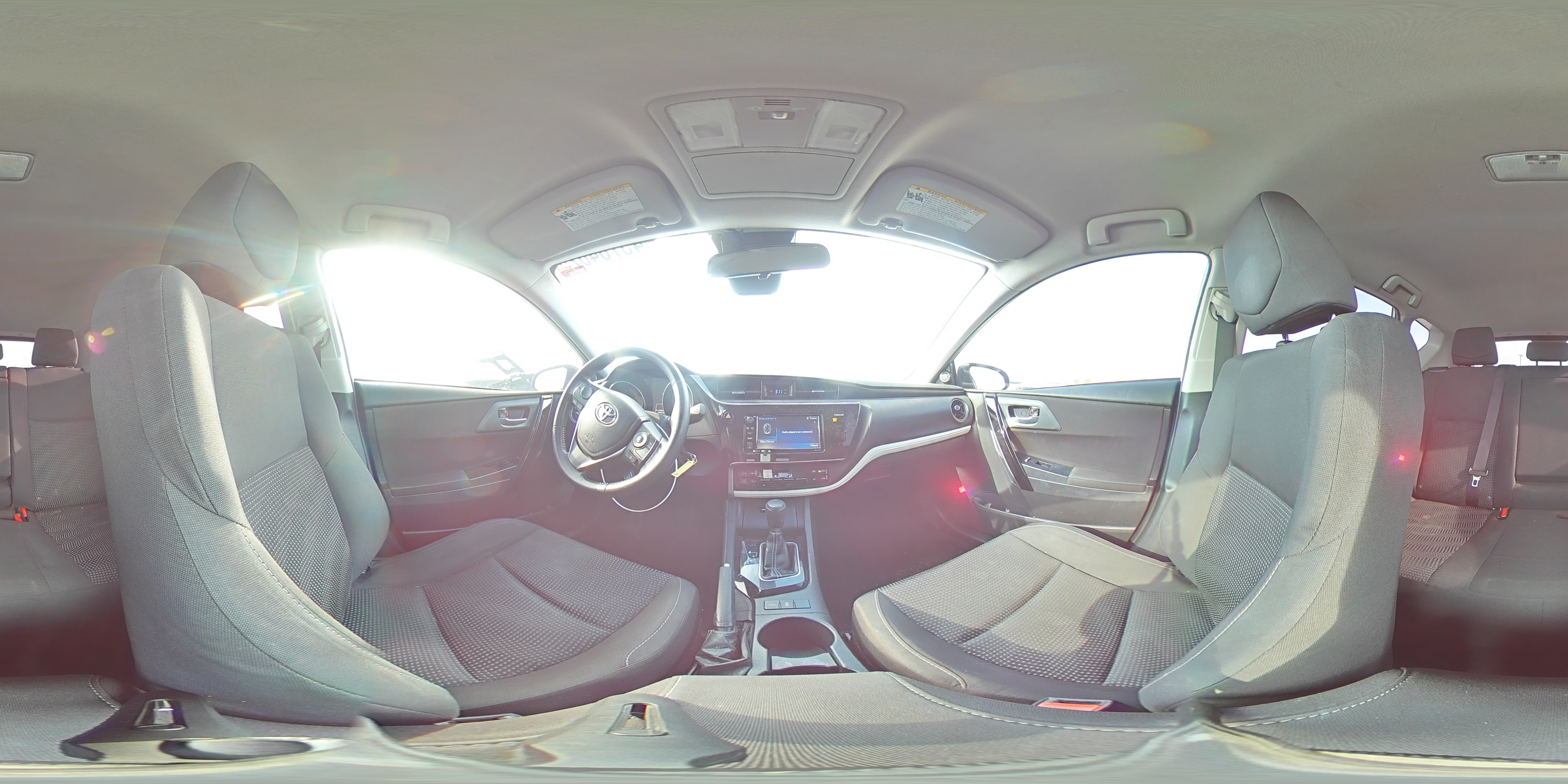 2018 Toyota Corolla - Image 13