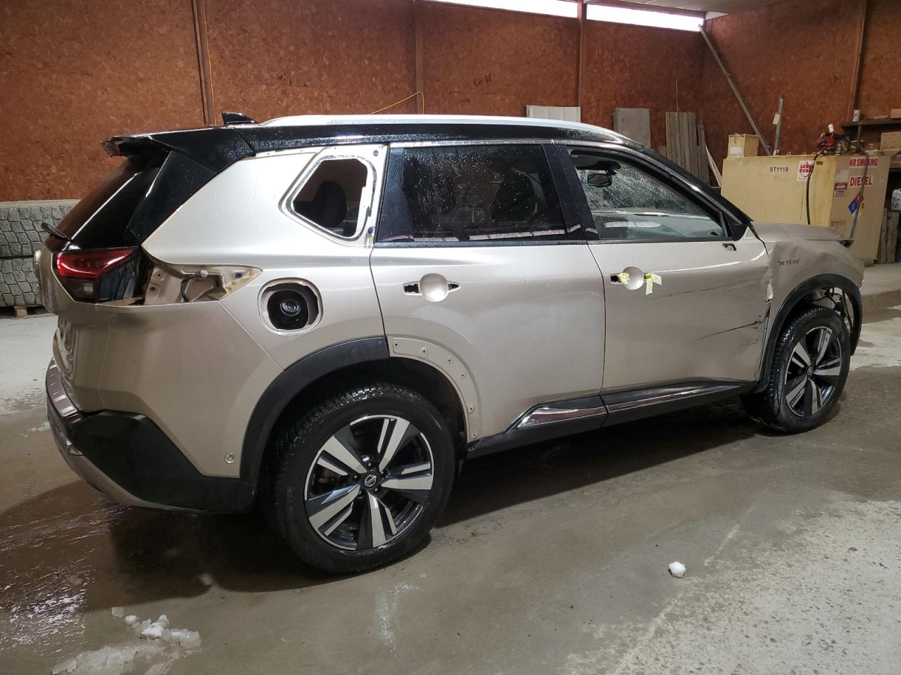 2021 Nissan Rogue - Image 3