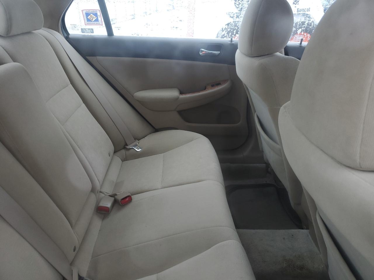 2005 Honda Accord - Image 10