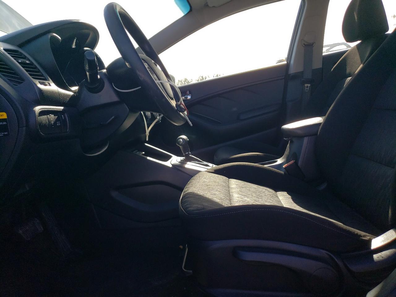 2014 Kia Forte - Image 7