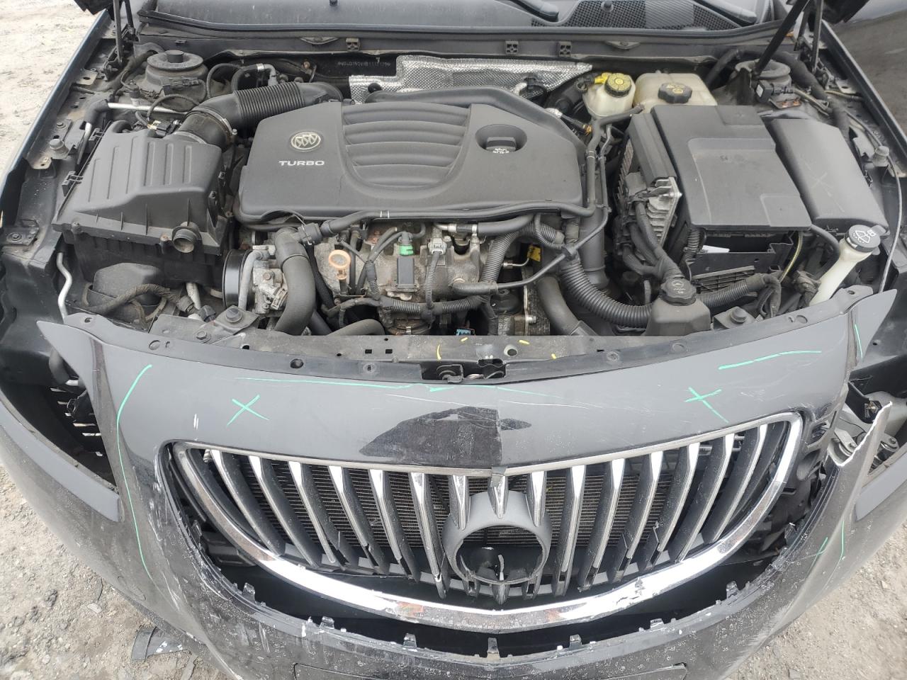 2011 Buick Regal - Image 11