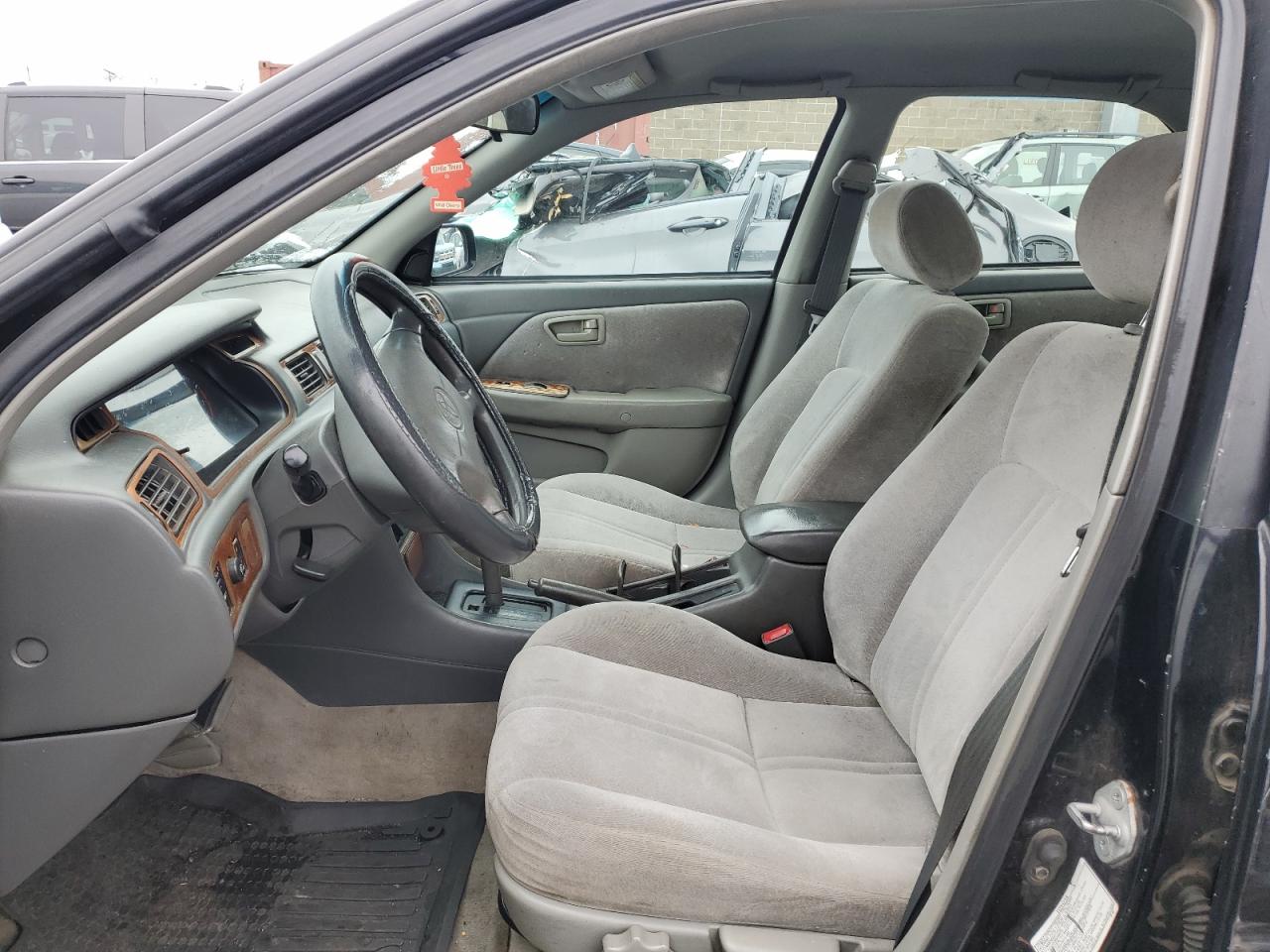 1998 Toyota Camry - Image 7