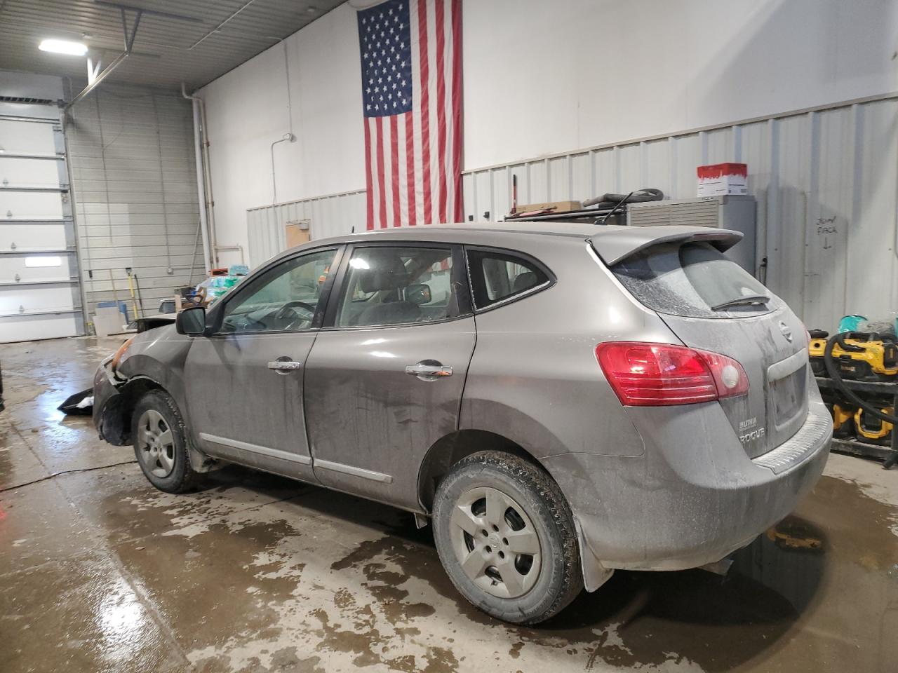2012 Nissan Rogue - Image 2