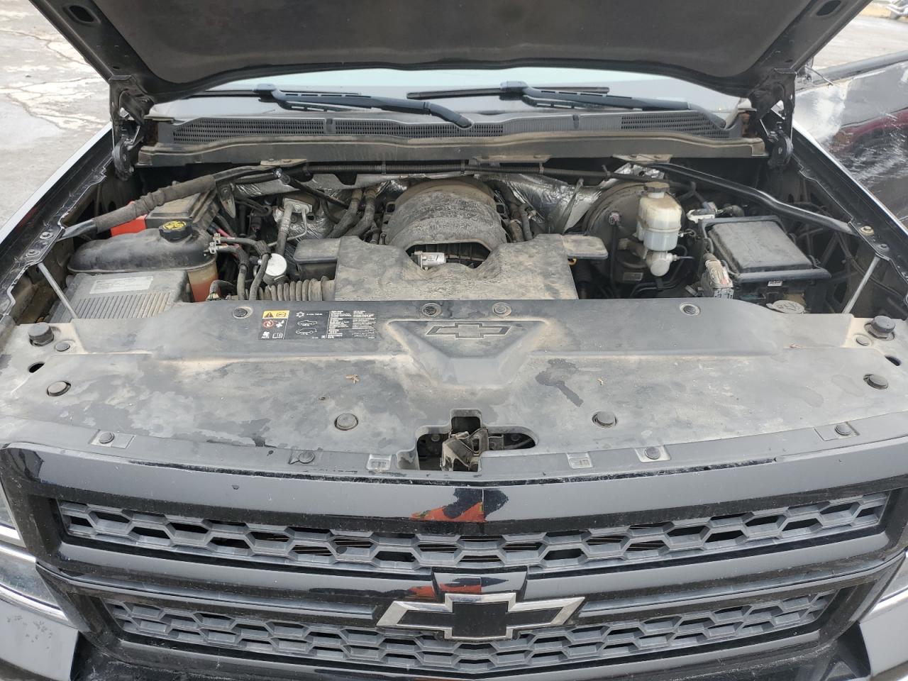 2015 Chevrolet Silverado - Image 13
