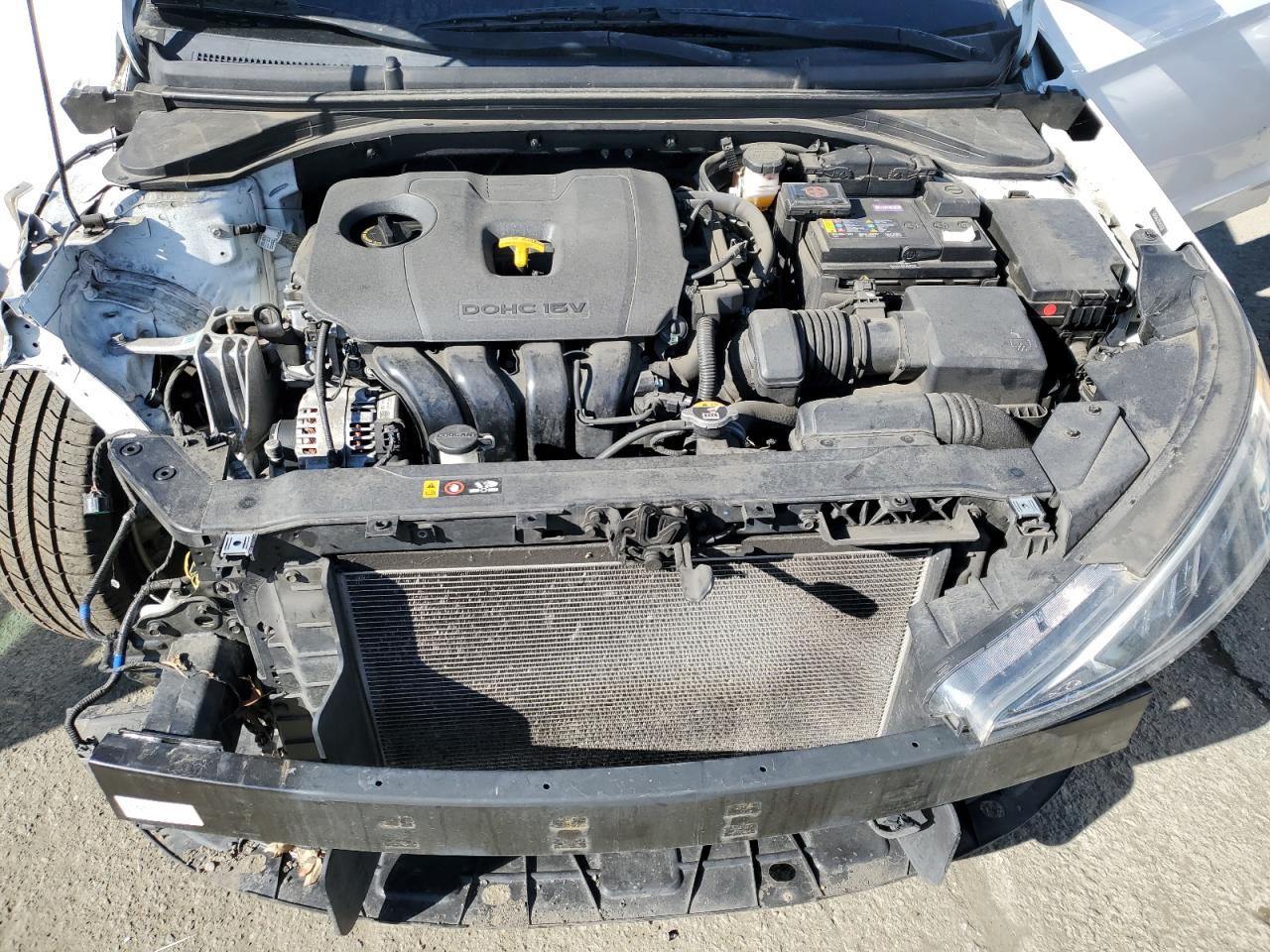 2020 Hyundai Elantra - Image 11