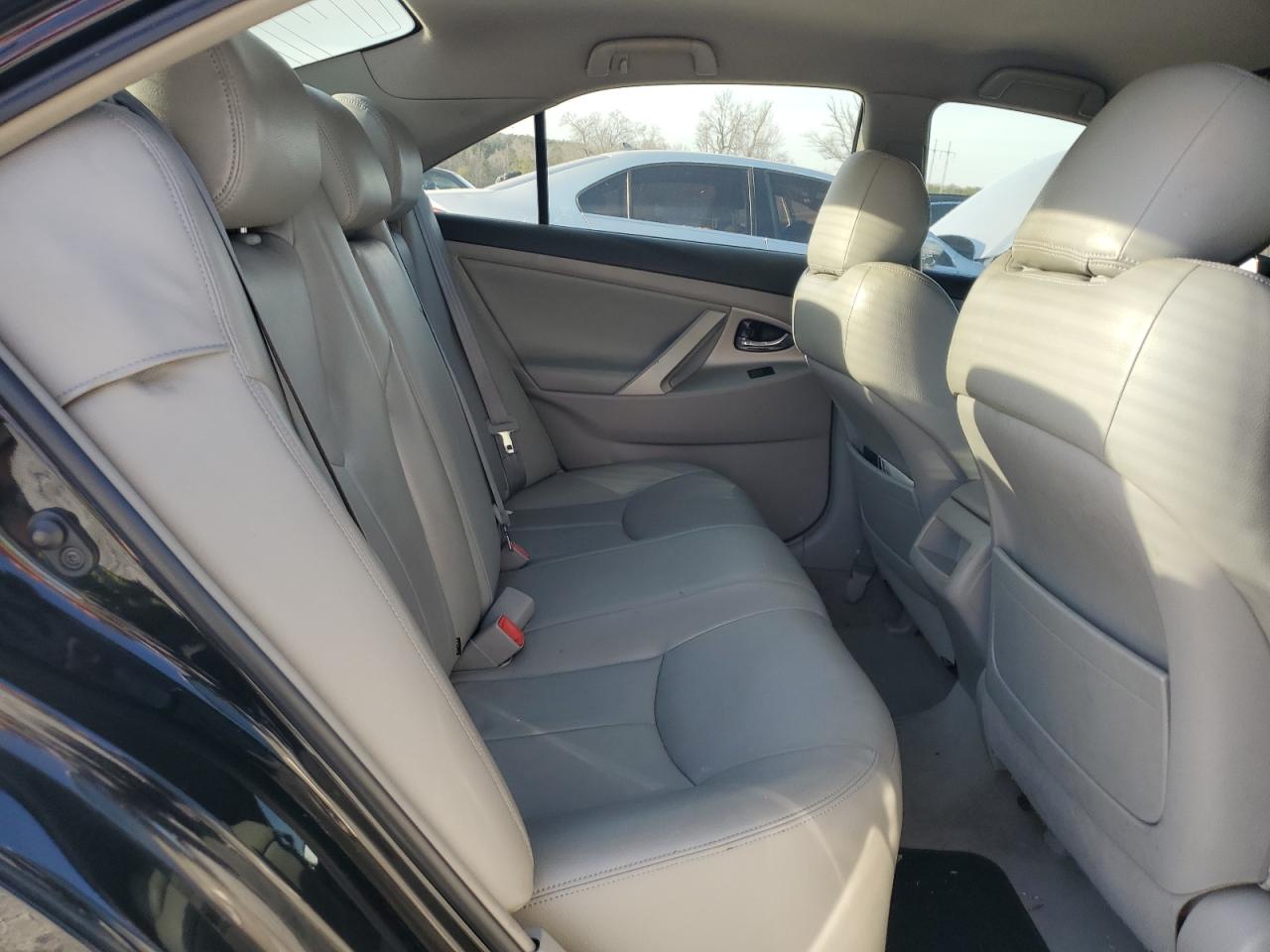2008 Toyota Camry - Image 10