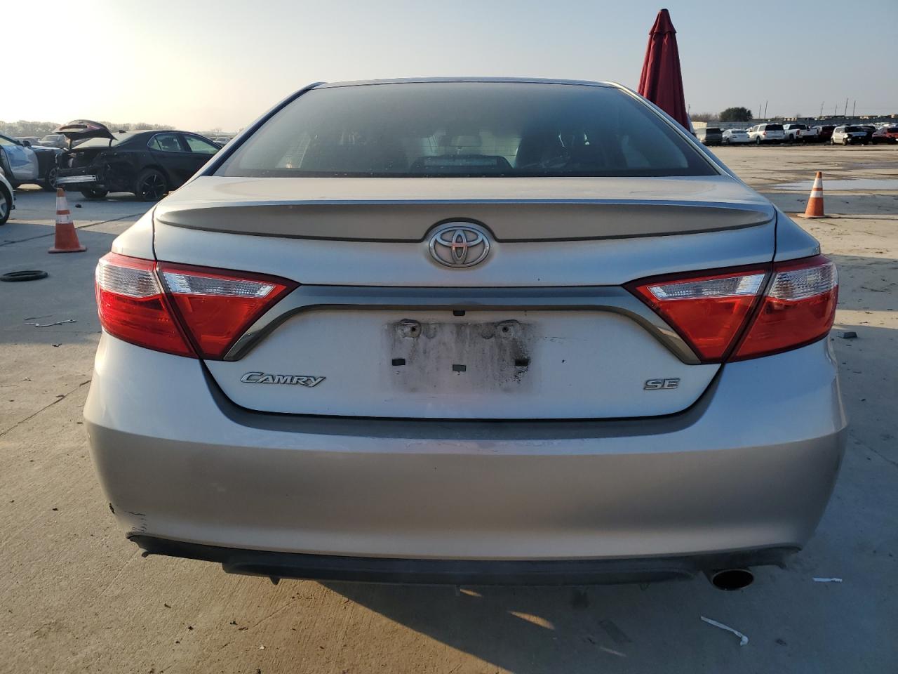 2015 Toyota Camry - Image 6