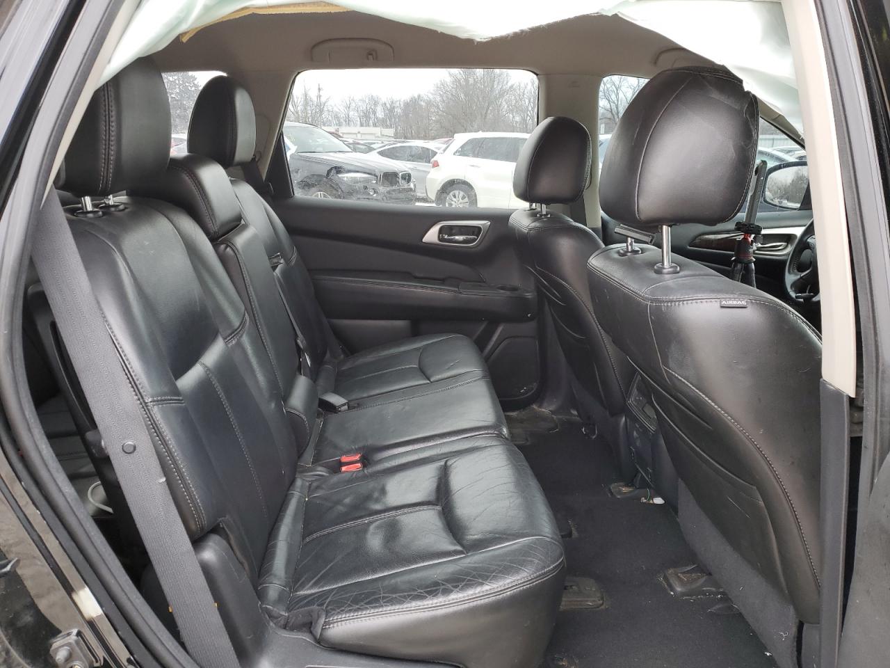 2013 Nissan Pathfinder - Image 11