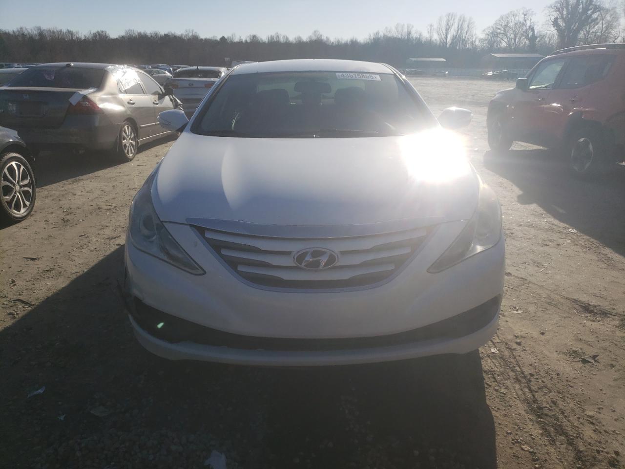 2014 Hyundai Sonata - Image 5