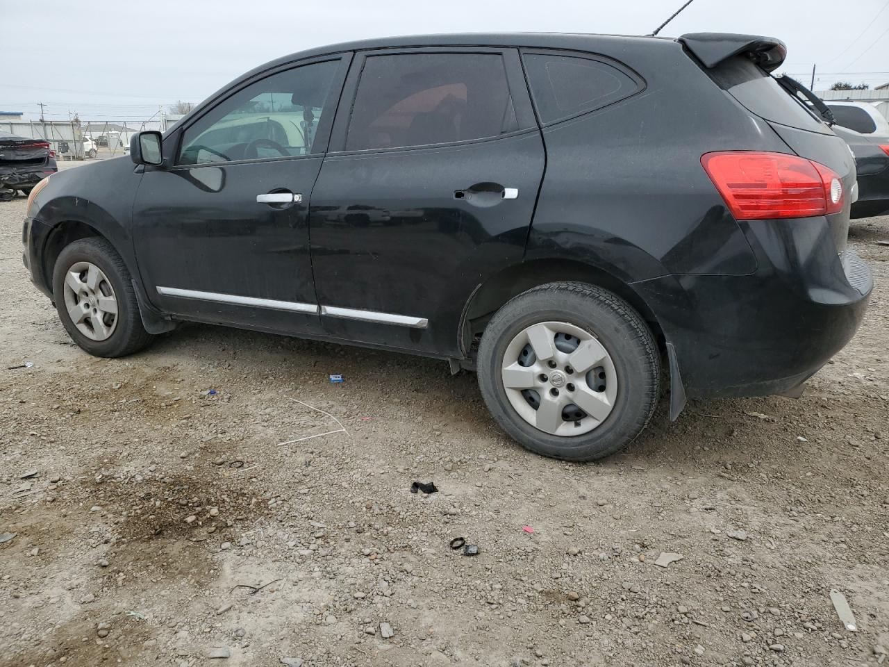 2011 Nissan Rogue - Image 2