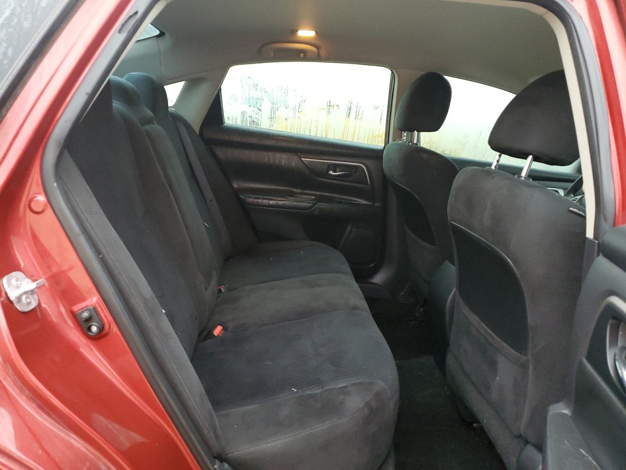 2015 Nissan Altima - Image 10