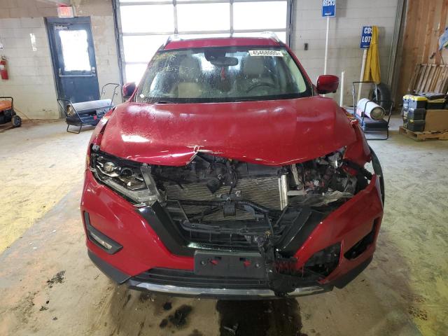  NISSAN ROGUE 2017 Красный