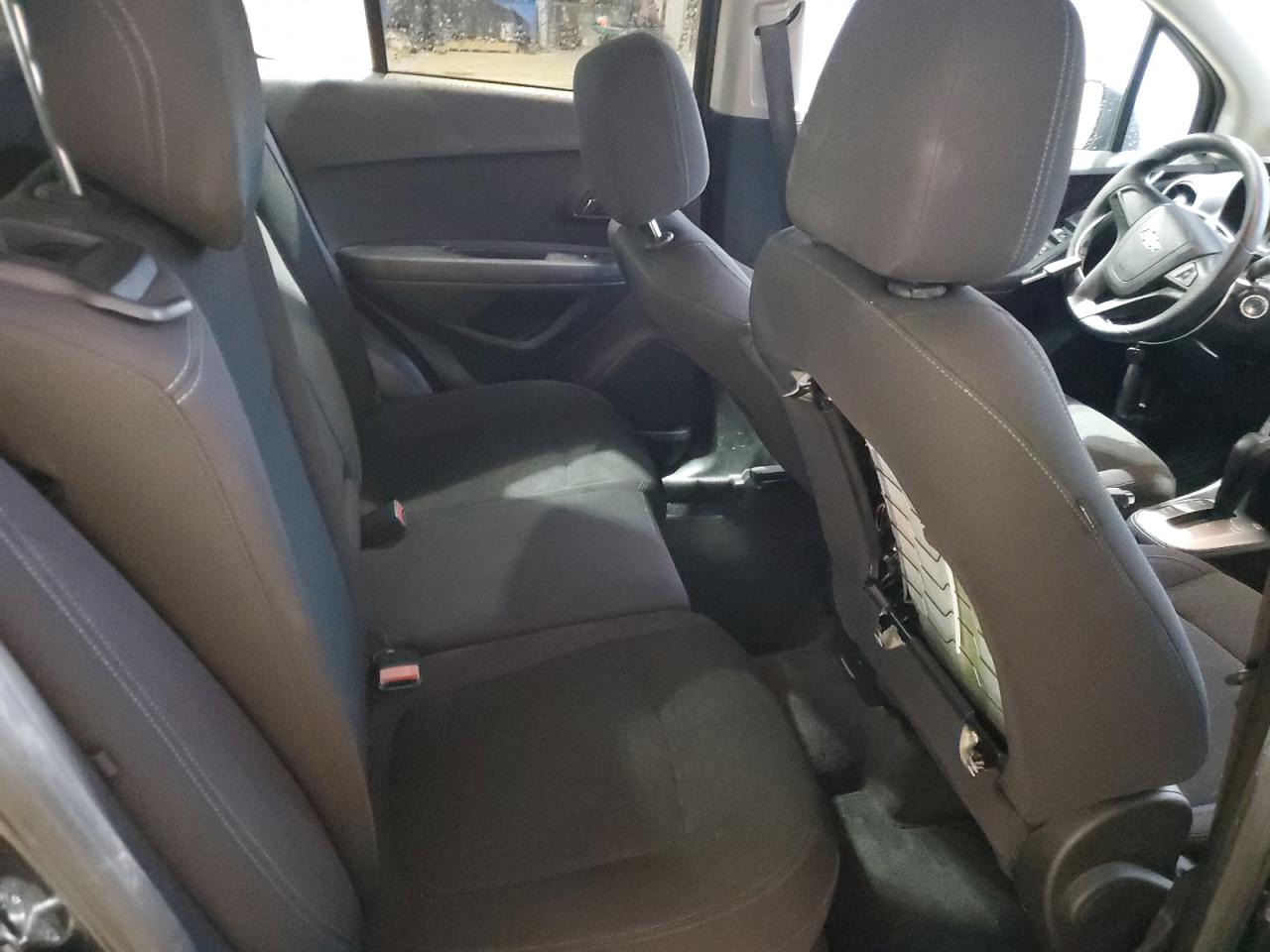 2015 Chevrolet Trax - Image 11