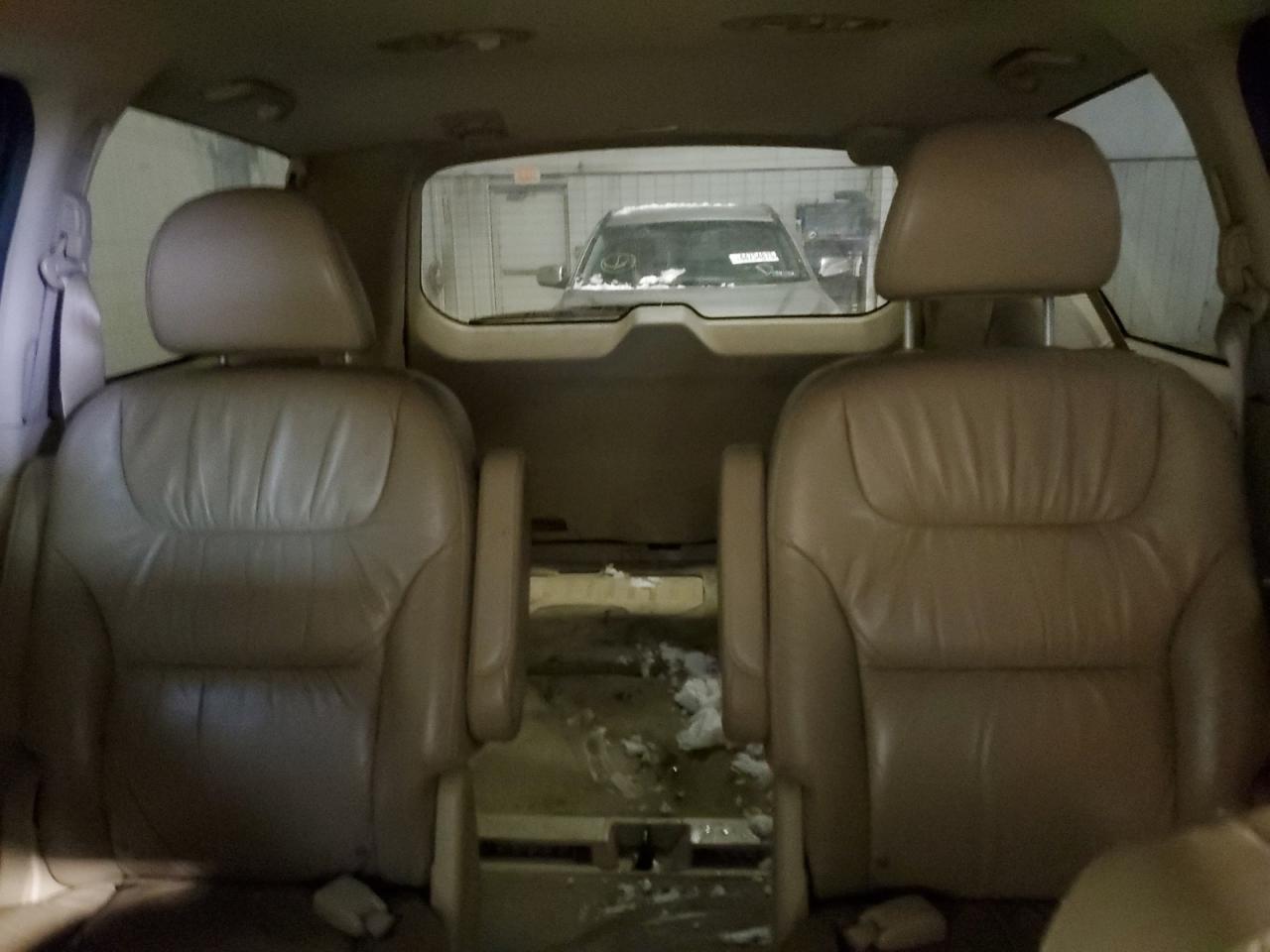 2010 Honda Odyssey - Image 10