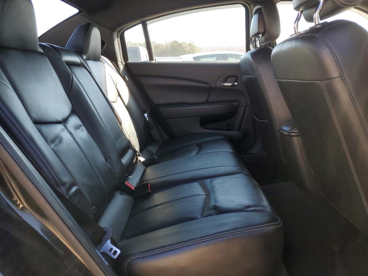 2012 Chrysler 200 - Image 10