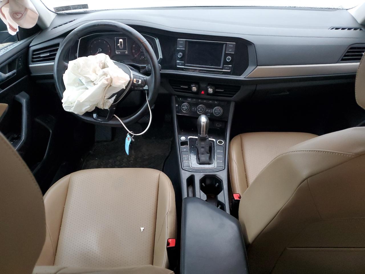 2019 Volkswagen Jetta - Image 8