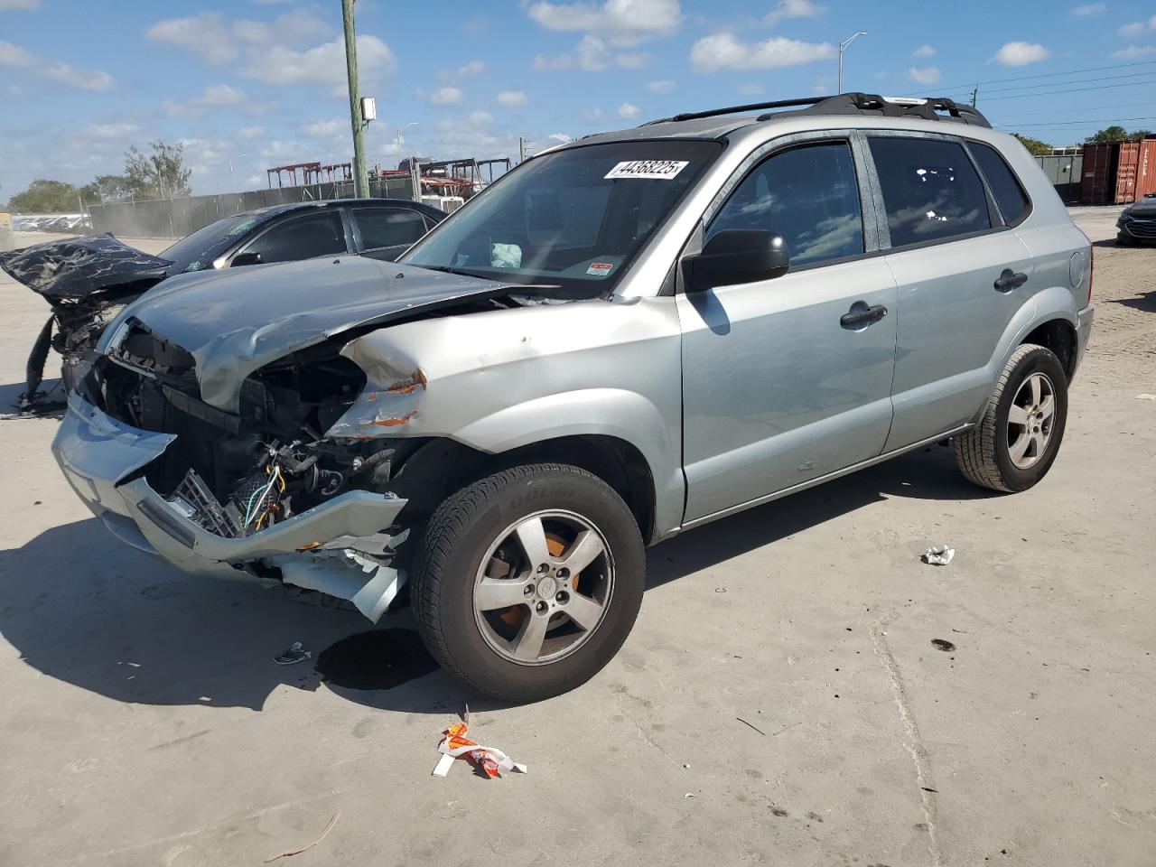 2005 Hyundai Tucson - Image 1
