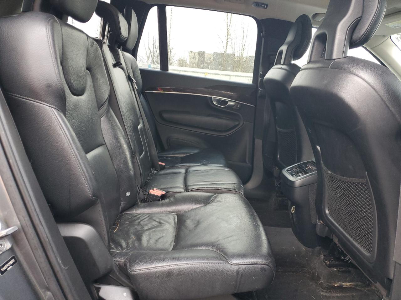 2017 Volvo XC90 - Image 11