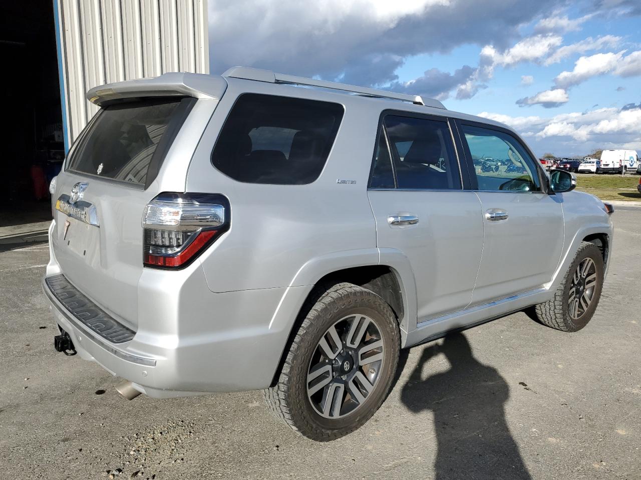 2018 Toyota 4Runner - Image 3
