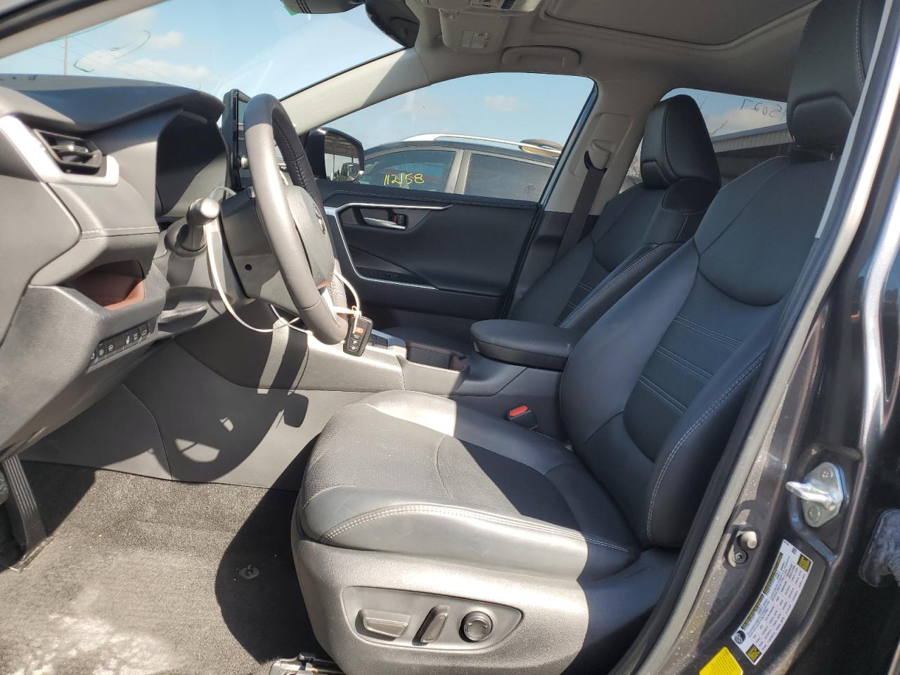 2023 Toyota RAV 4 - Image 7